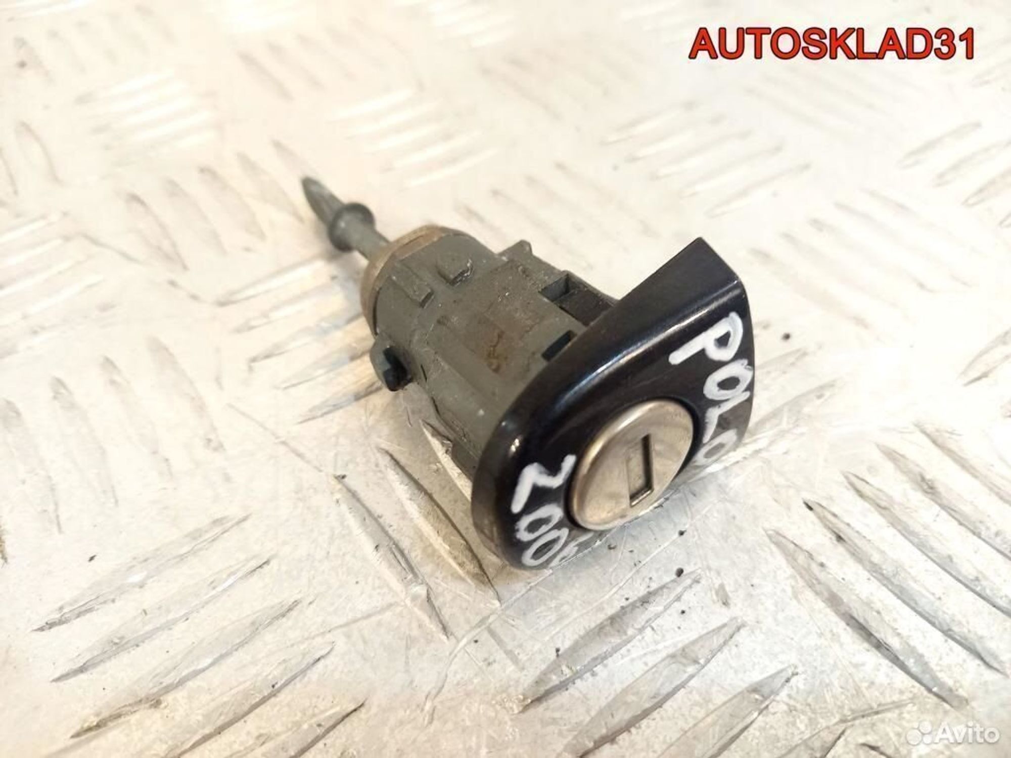 Вставка замка двери левой VW Polo 9N 6Q4837167E, 1200 рублей, Дубовое