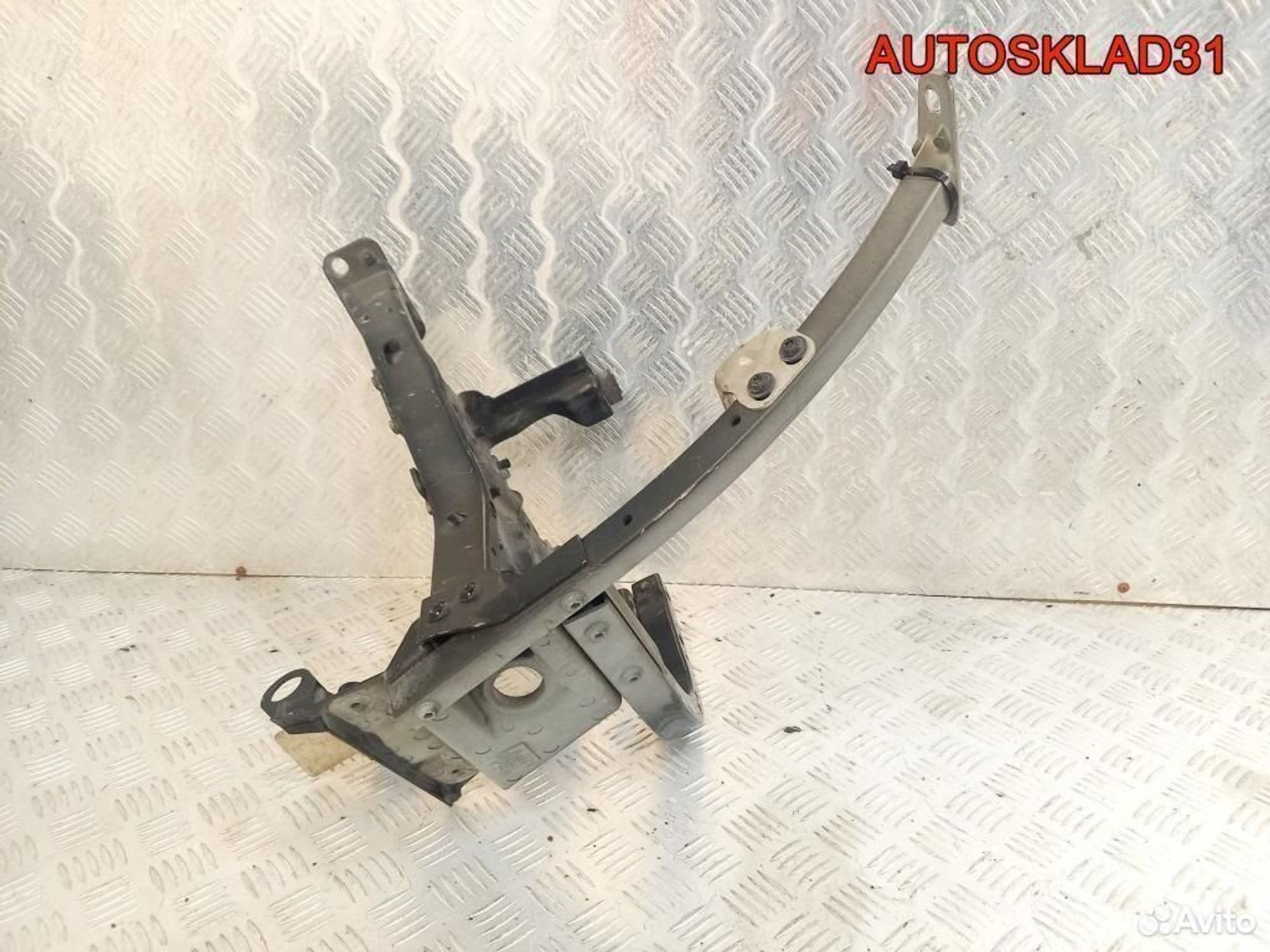 Кронштейн крепления крыла Audi A8 D3 4E0821138F, 9200 рублей, Дубовое