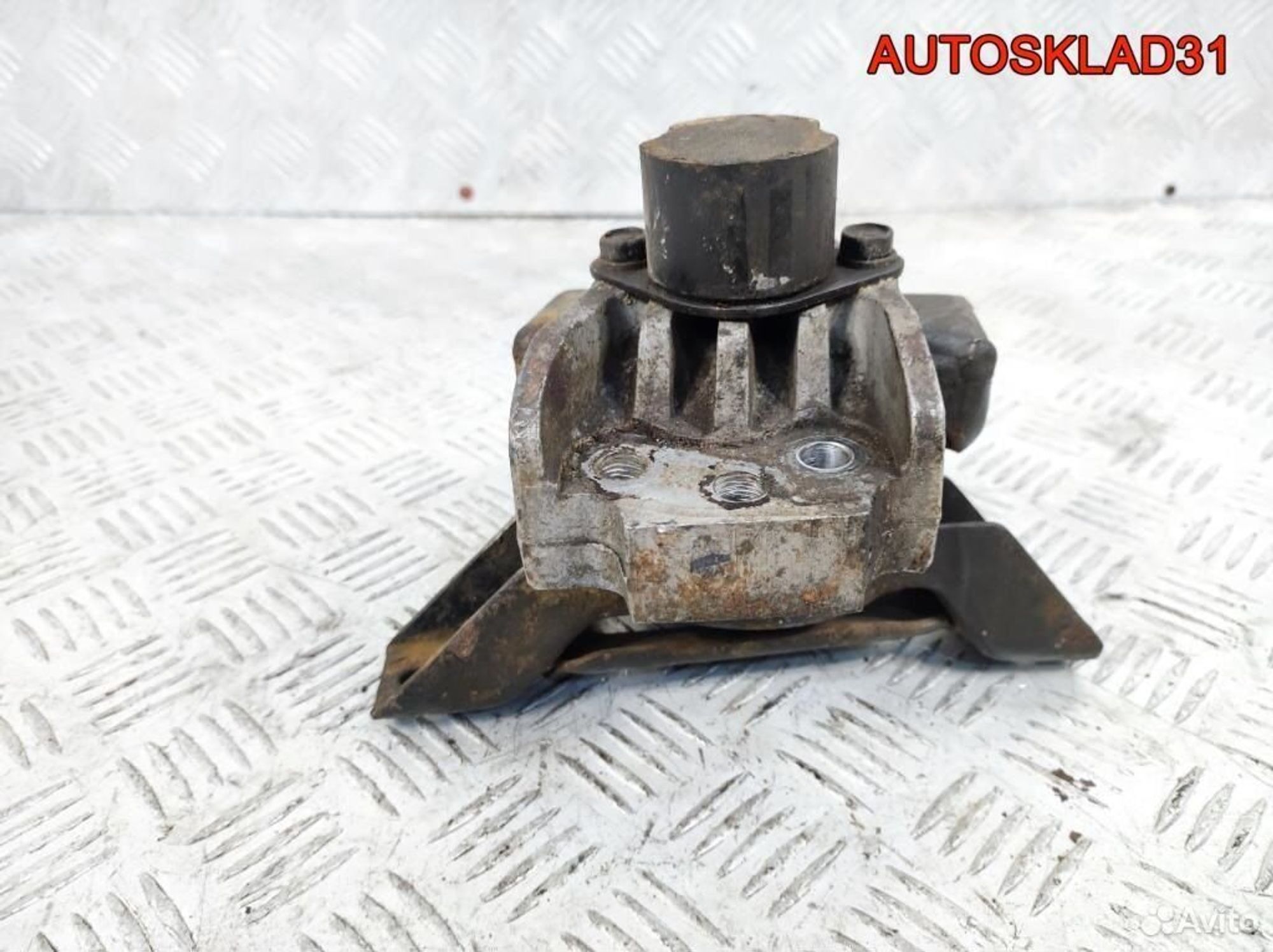 Опора двигателя правая Hyundai Getz 218151C220, 2100 рублей, Дубовое