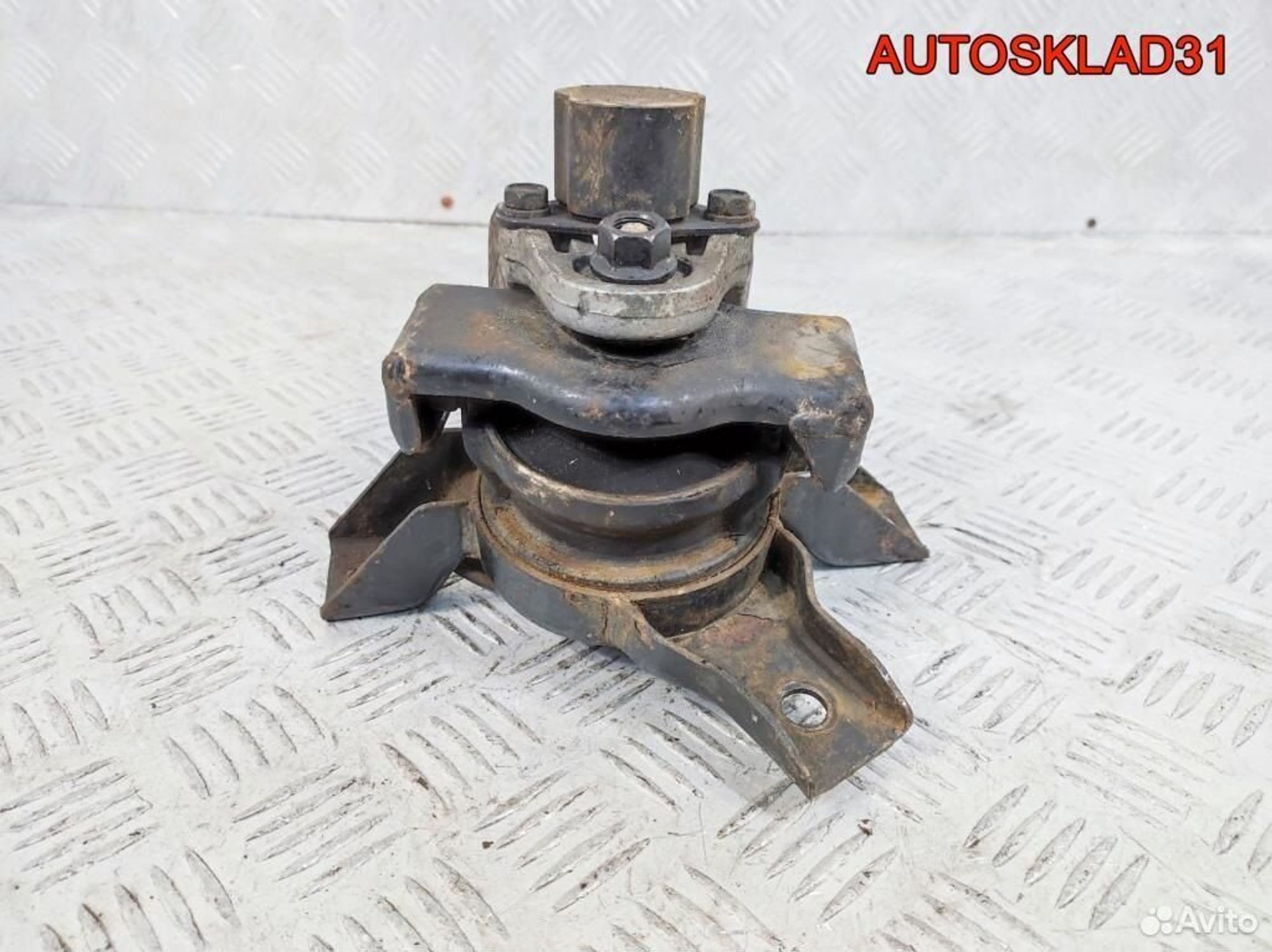 Опора двигателя правая Hyundai Getz 218151C220, 2100 рублей, Дубовое