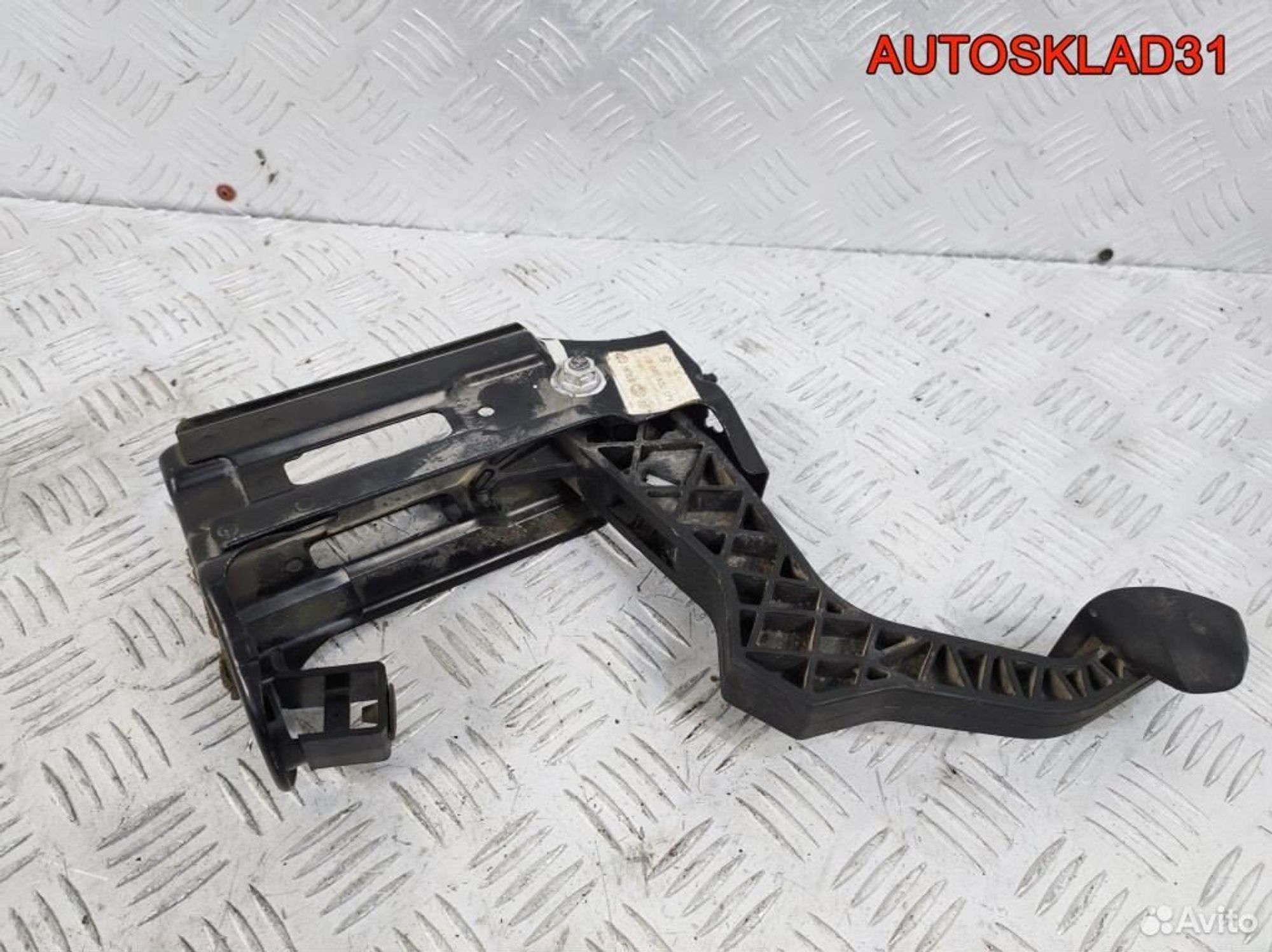 Педаль сцепления Skoda Octavia A4 1J1721059BJ, 2500 рублей, Дубовое