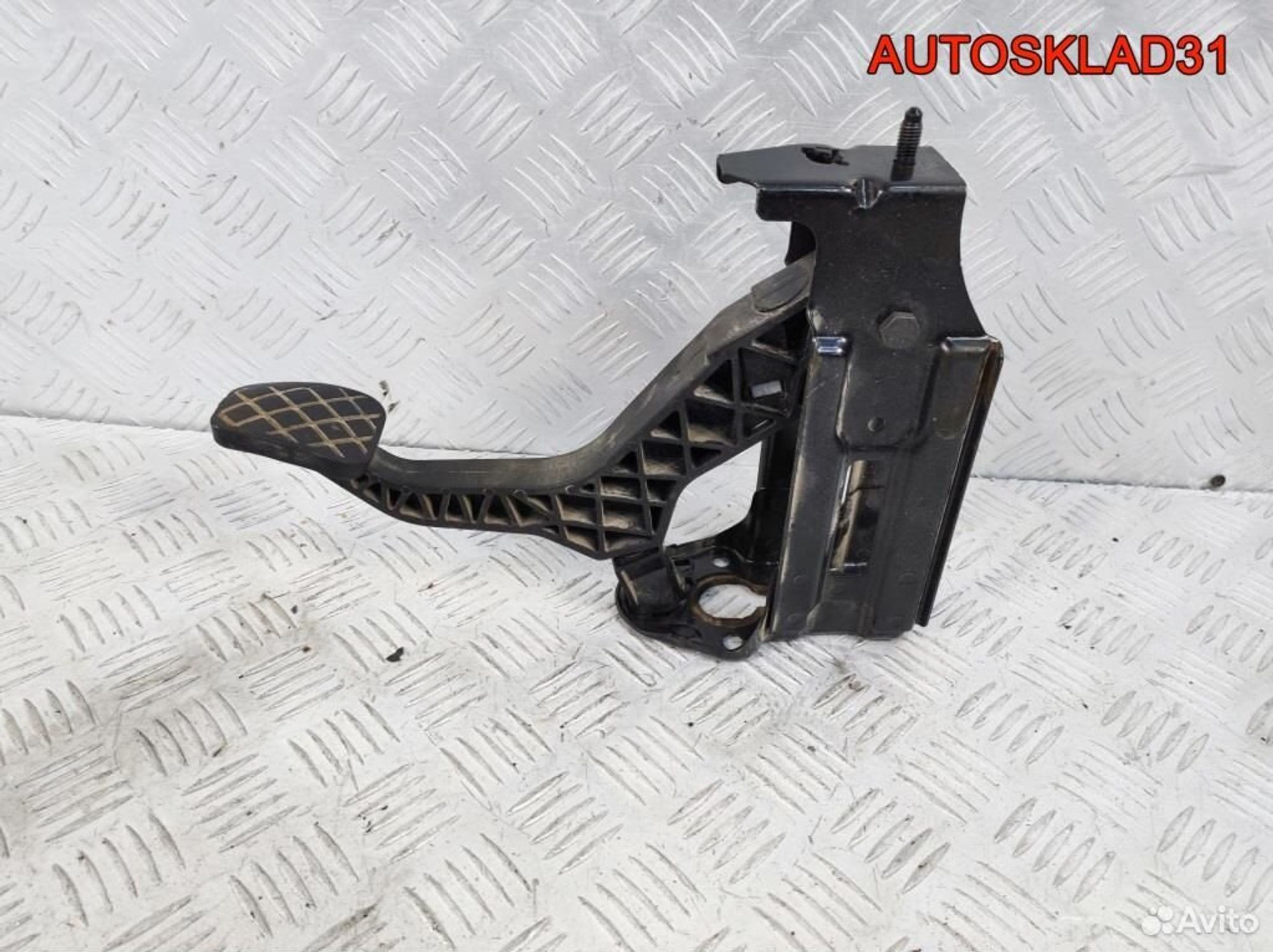 Педаль сцепления Skoda Octavia A4 1J1721059BJ, 2500 рублей, Дубовое