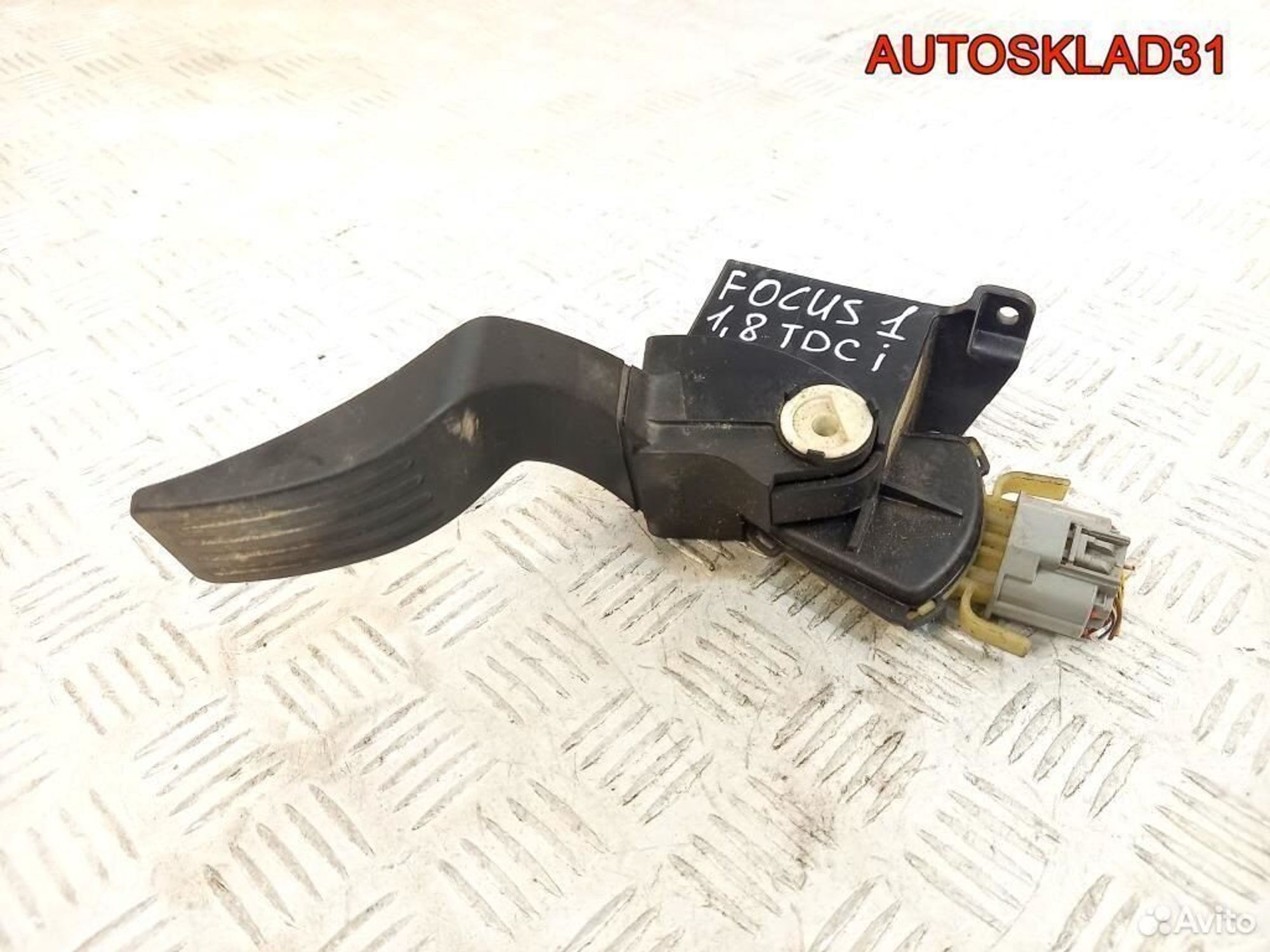 Педаль газа Ford Focus 1 1.8 tdci 2M519F836AD, 1700 рублей, Дубовое