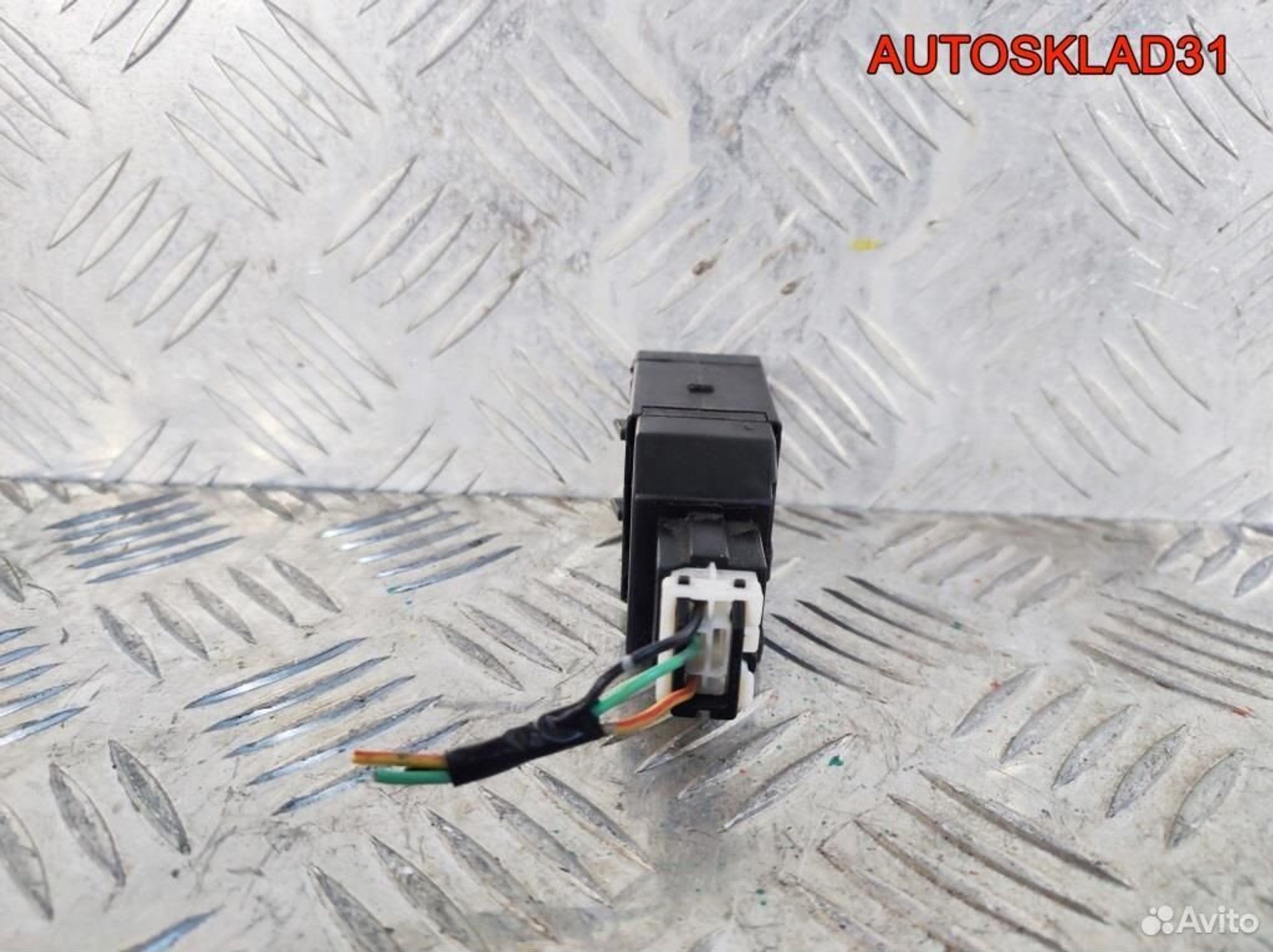 Кнопка корректора фар Mitsubishi Carisma MR114337, 600 рублей, Дубовое