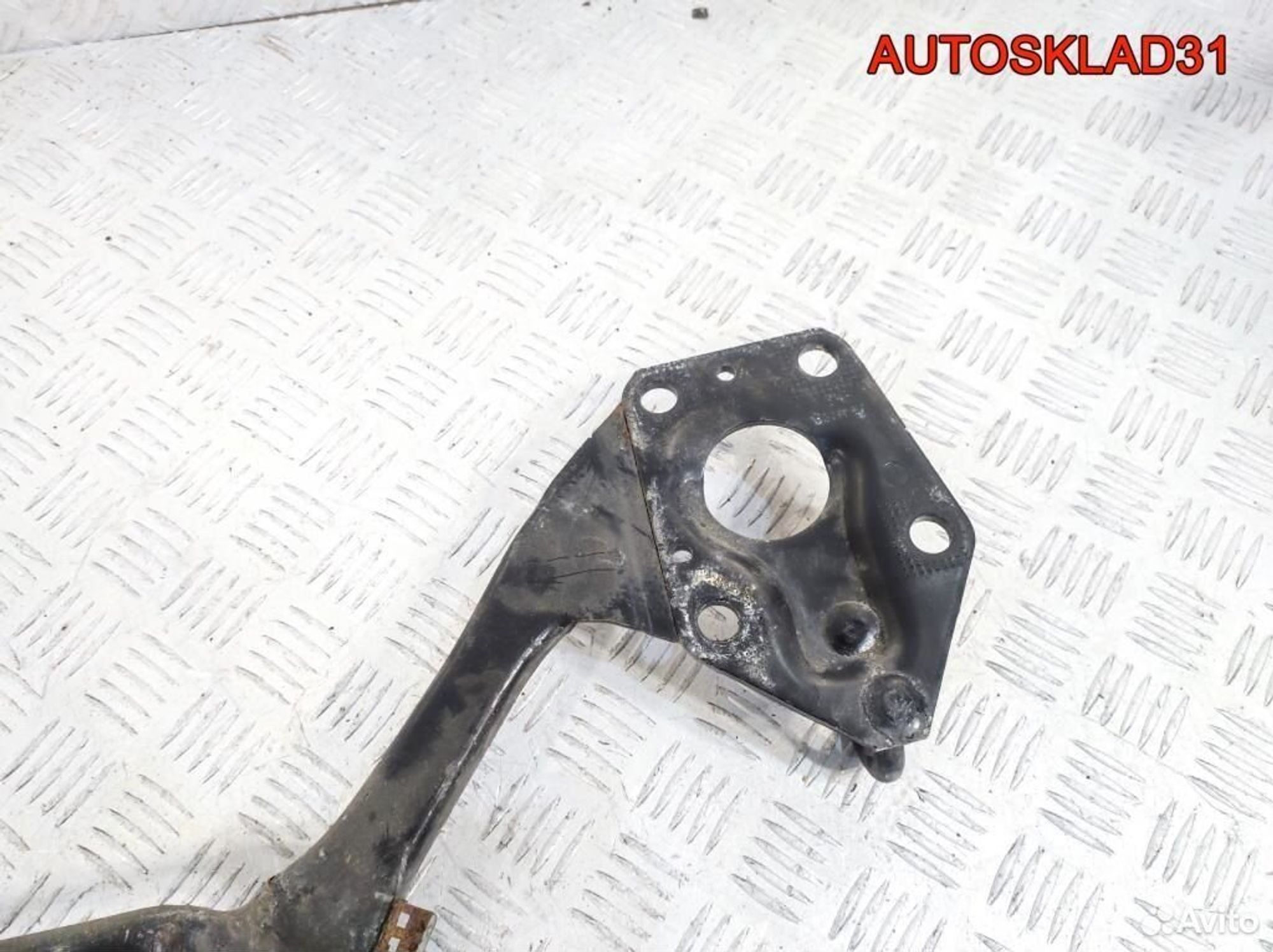 Балка передняя поперечная Audi A4 B5 8D0805851, 1700 рублей, Дубовое