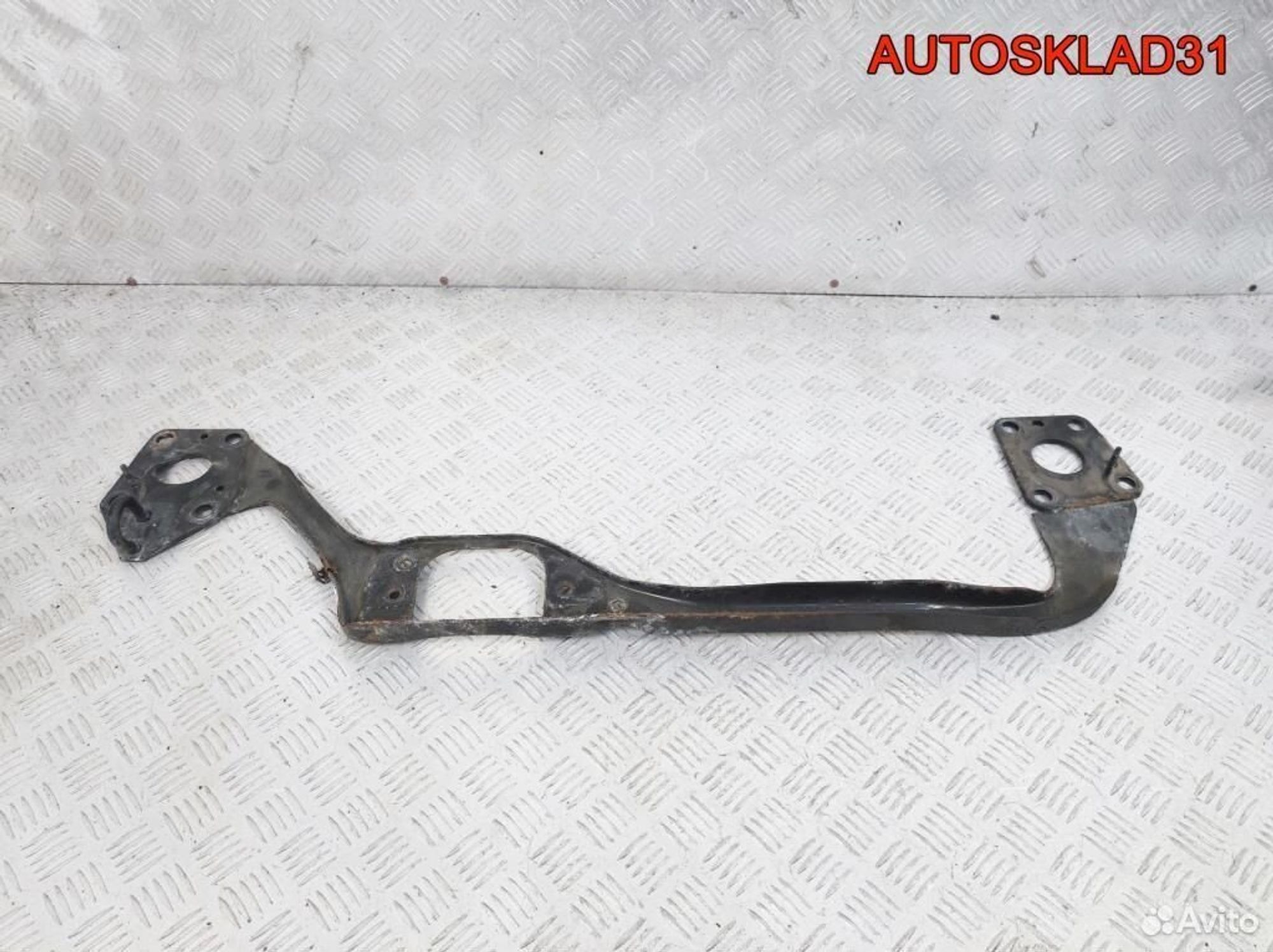 Балка передняя поперечная Audi A4 B5 8D0805851, 1700 рублей, Дубовое