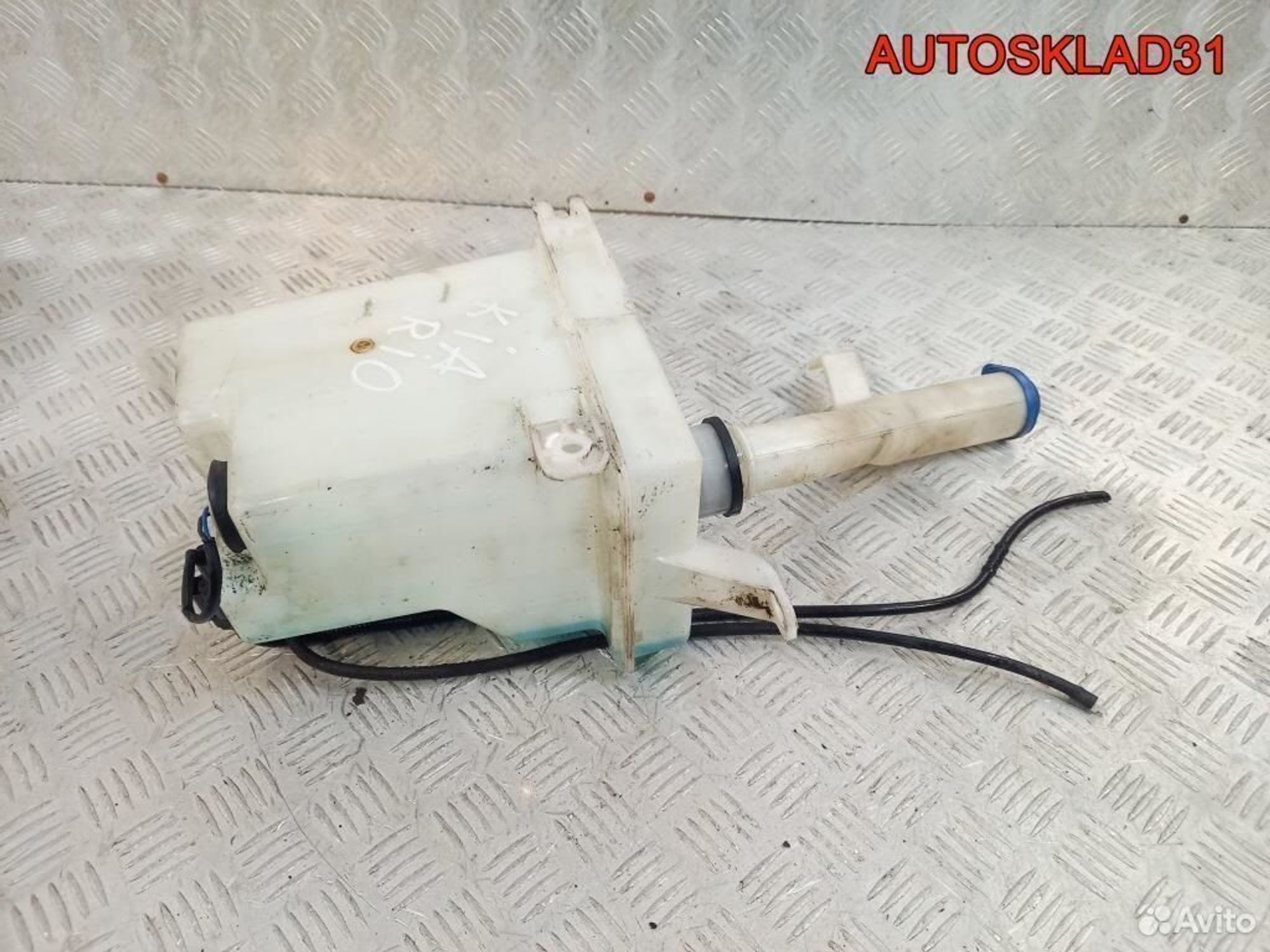 Бачок омывателя лобового стекла Kia RIO 986101G201, 3600 рублей, Дубовое