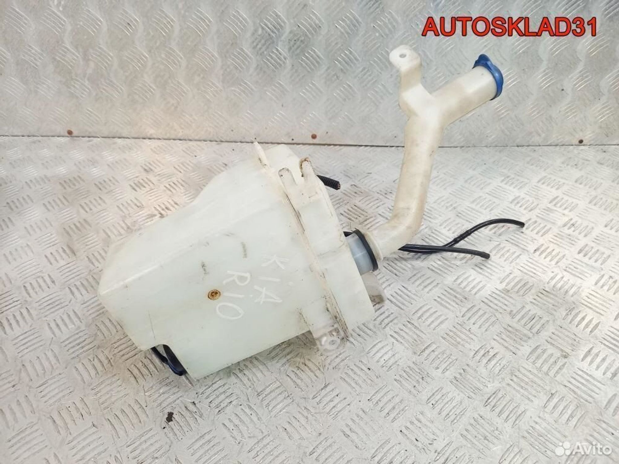 Бачок омывателя лобового стекла Kia RIO 986101G201, 3600 рублей, Дубовое