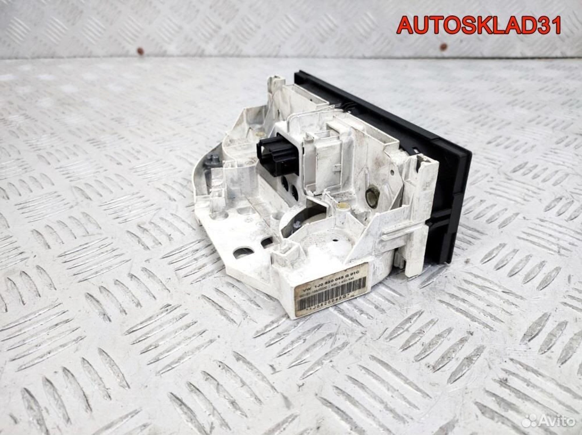 Блок управления отопителем VW Passat B5 1J0820045G, 2100 рублей, Дубовое