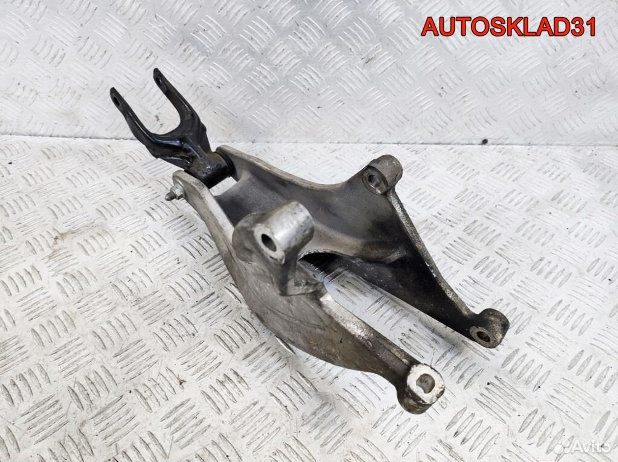 Кронштейн двигателя Opel Sintra 2,2 X22XE 10257136, 1300 рублей, Дубовое