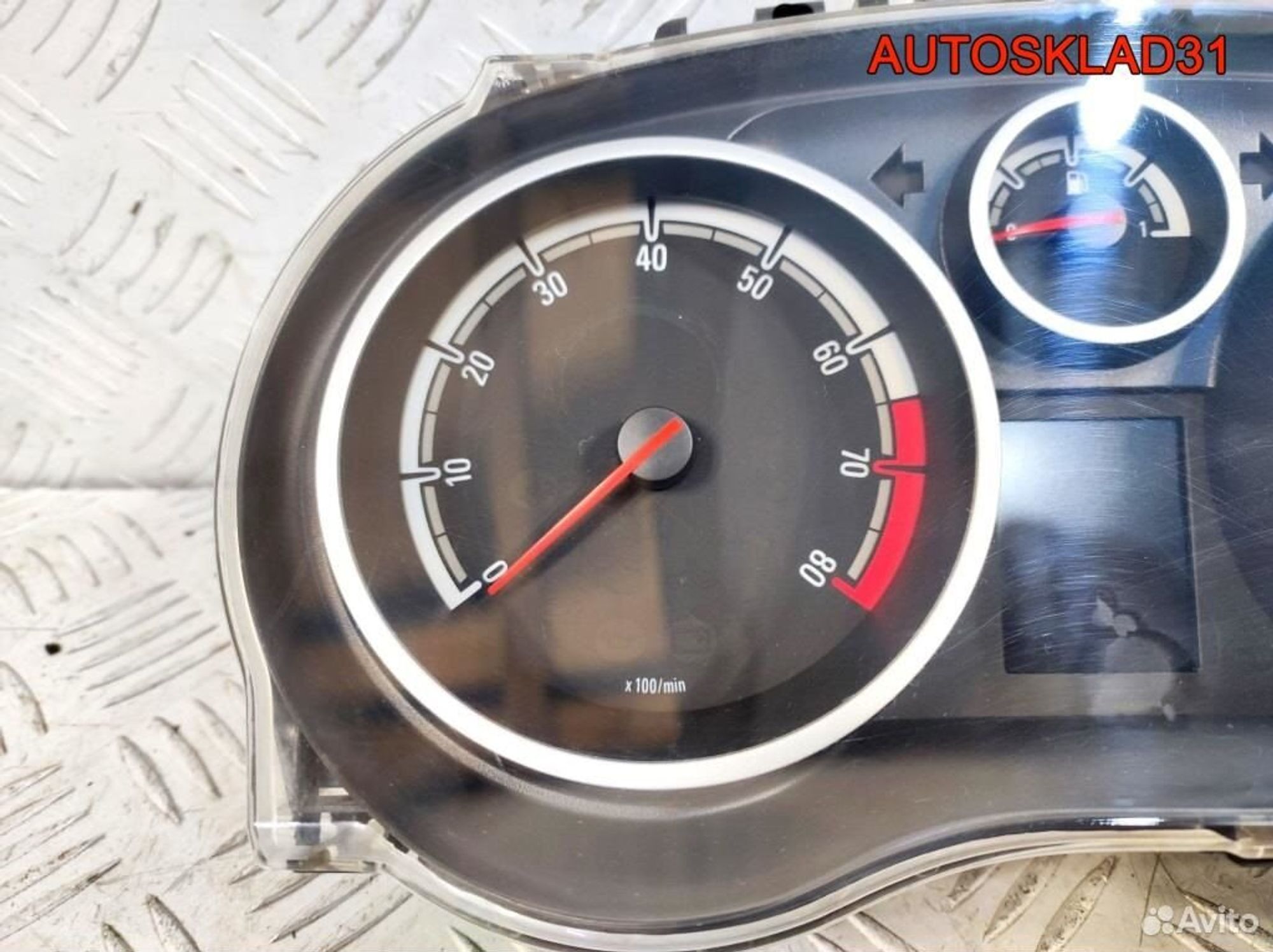 Панель приборов Opel Corsa D 13312045 Бензин, 8100 рублей, Дубовое