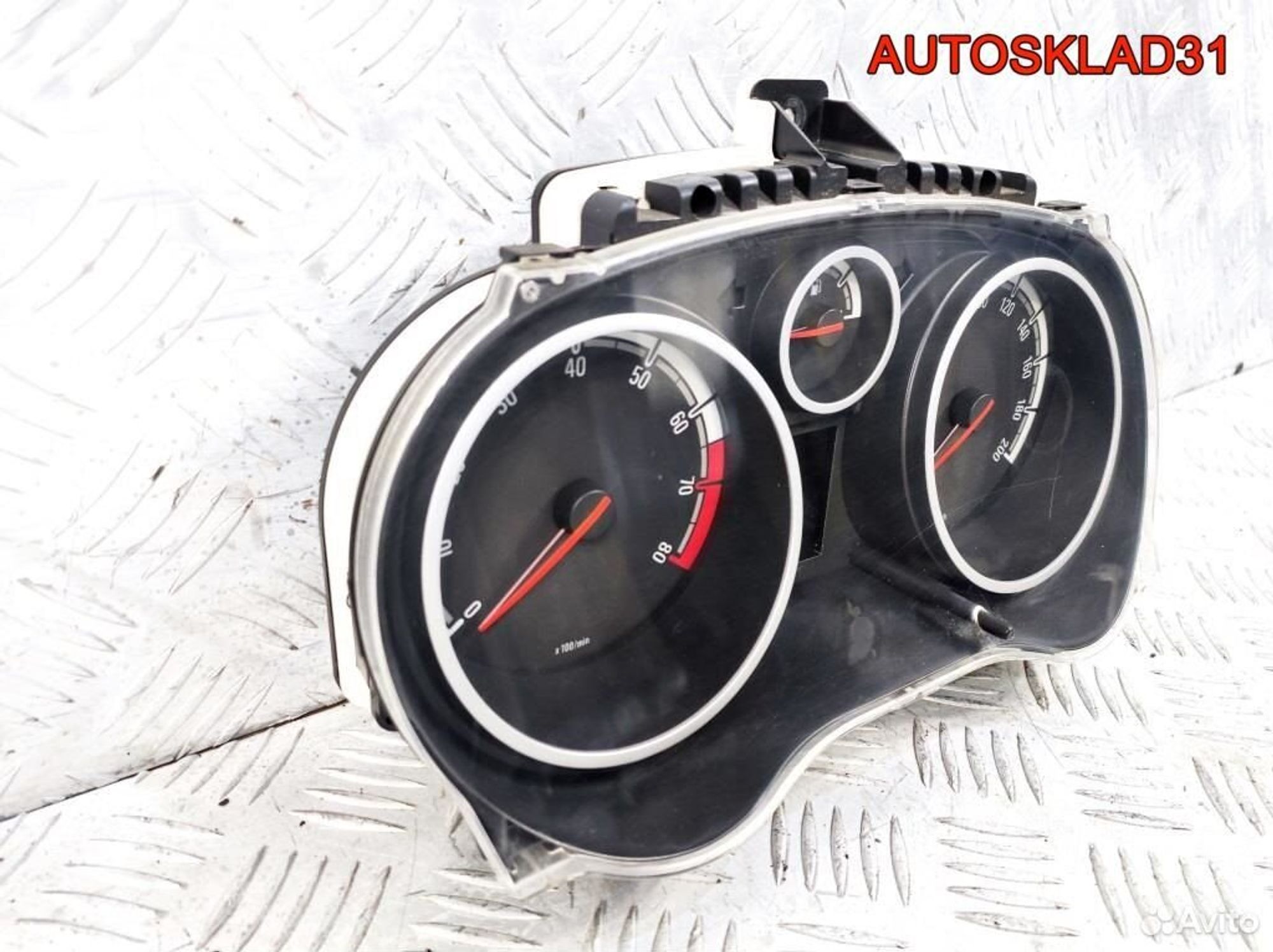 Панель приборов Opel Corsa D 13312045 Бензин, 8100 рублей, Дубовое