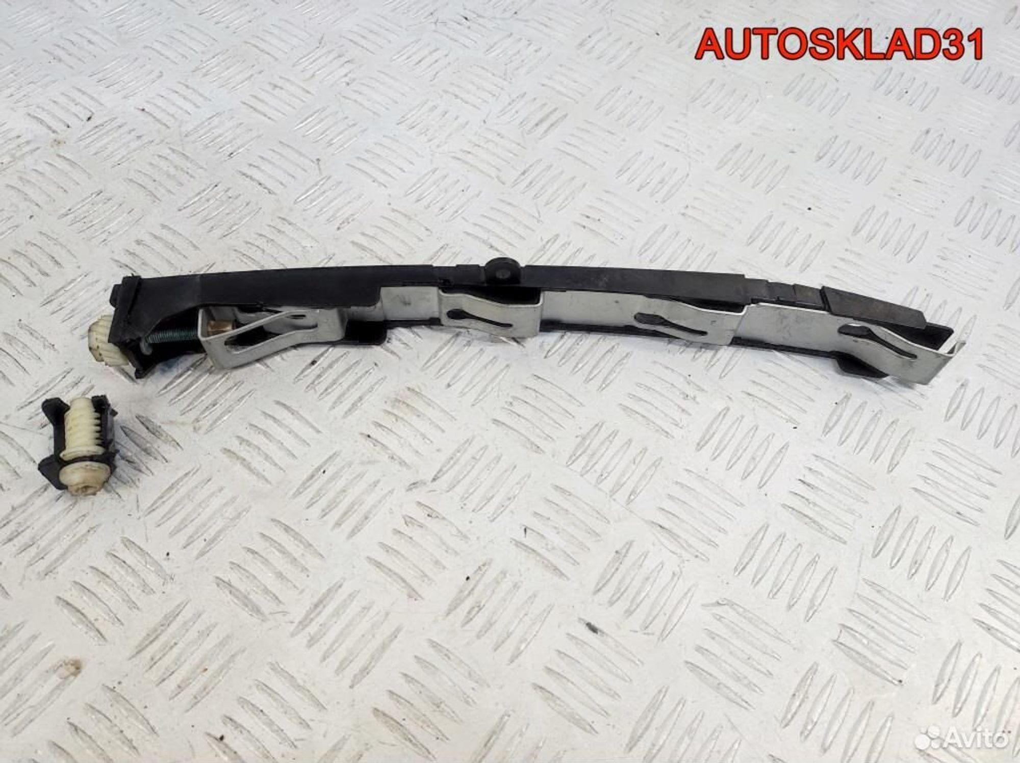 Кронштейн заднего бампера правый Audi A8 D3, 900 рублей, Дубовое