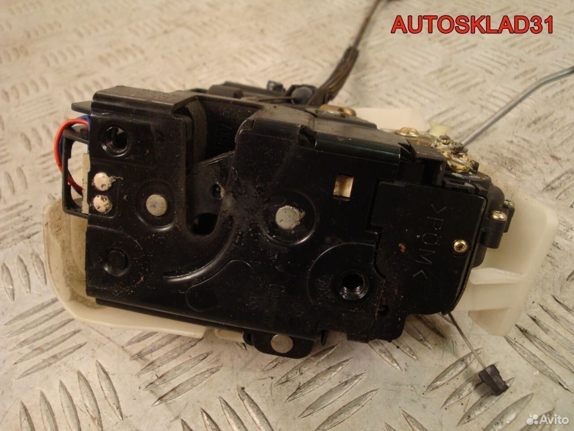 Замок двери передней правой VW Passat B5+, 2100 рублей, Дубовое