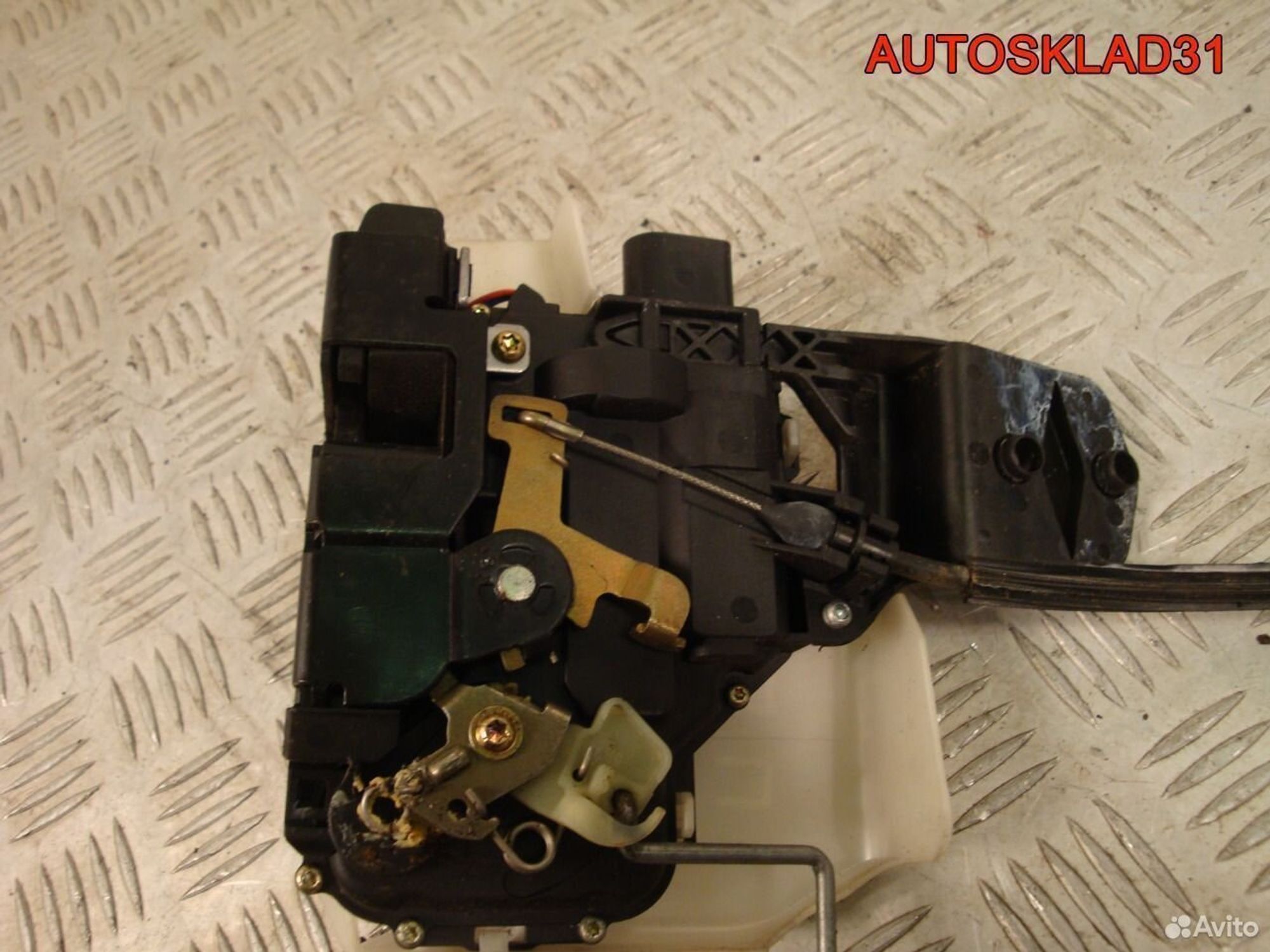 Замок двери передней правой VW Passat B5+, 2100 рублей, Дубовое