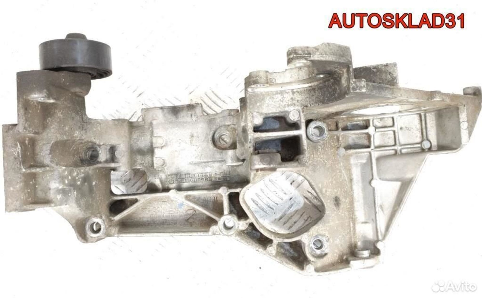 Кронштейн генератора VW Golf 4 1.9 AQM 038903143H, 2100 рублей, Дубовое