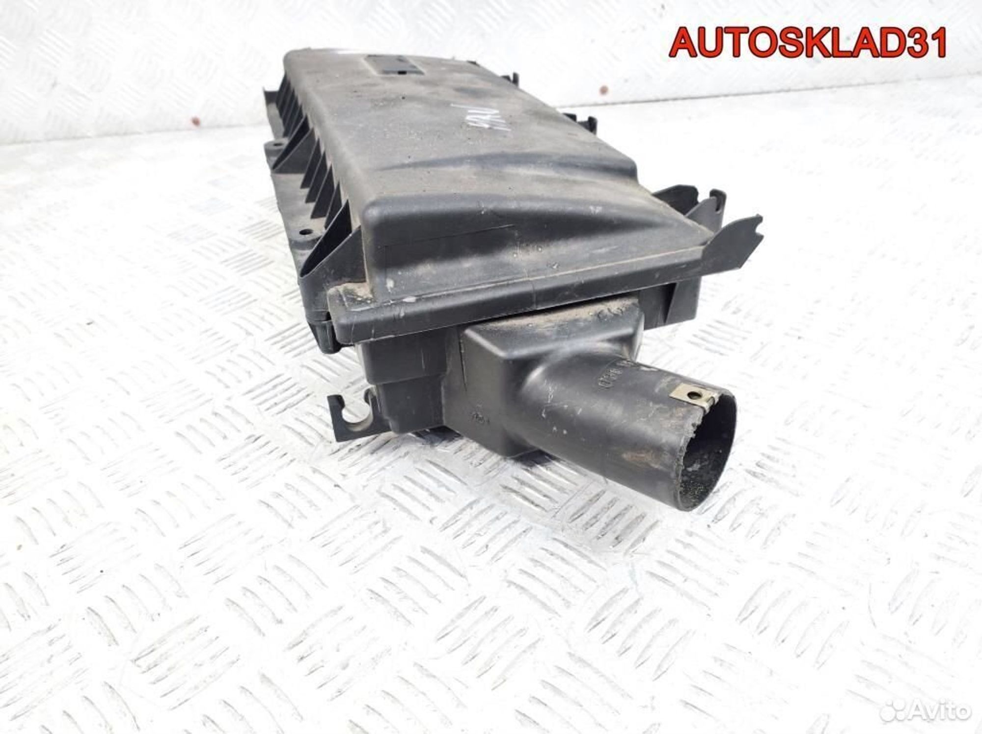 Корпус воздушного фильтра VW Golf 4 036129611BD, 1800 рублей, Дубовое