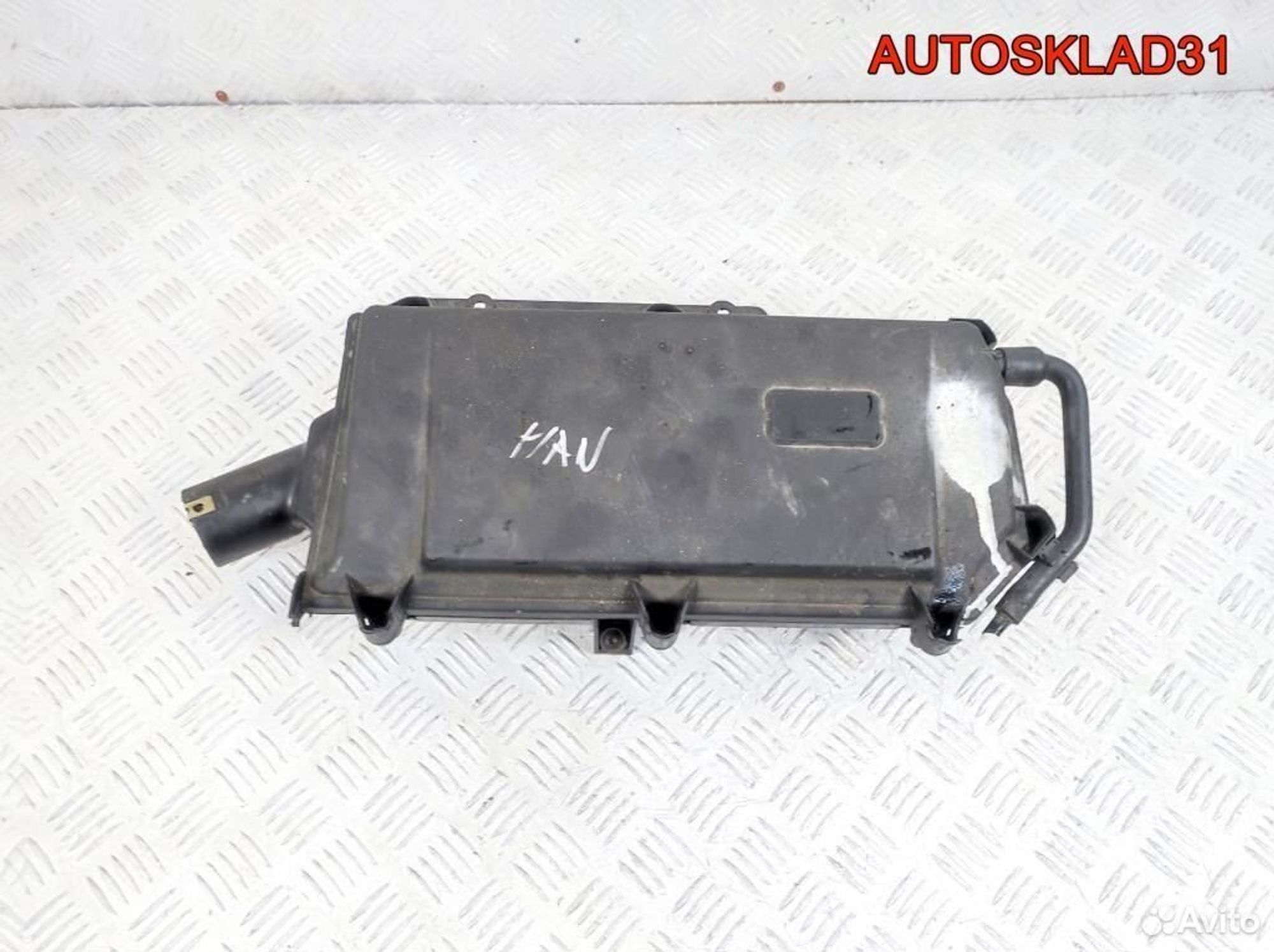 Корпус воздушного фильтра VW Golf 4 036129611BD, 1800 рублей, Дубовое