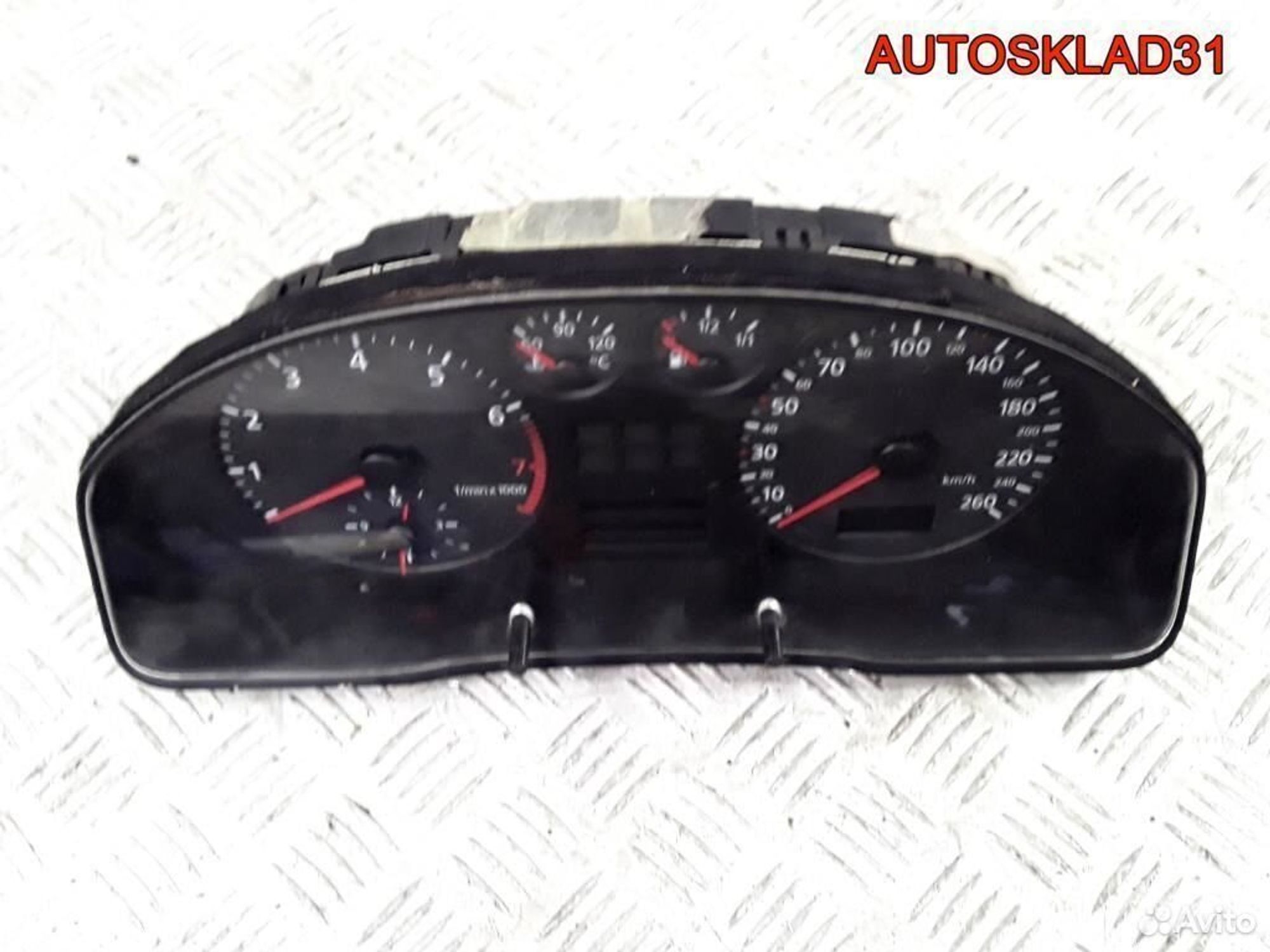 Панель приборов Audi A4 B5 8D0919861H бензин, 4500 рублей, Дубовое
