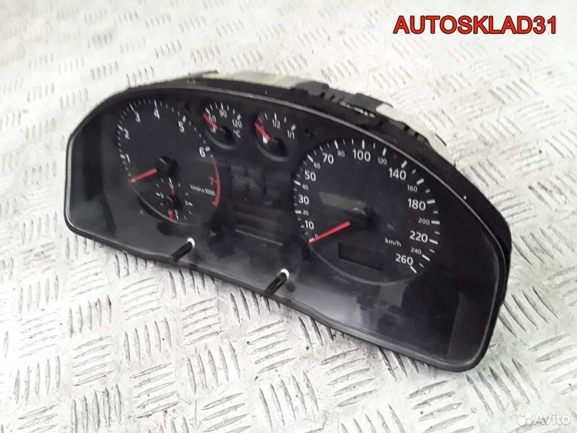 Панель приборов Audi A4 B5 8D0919861H бензин, 4500 рублей, Дубовое