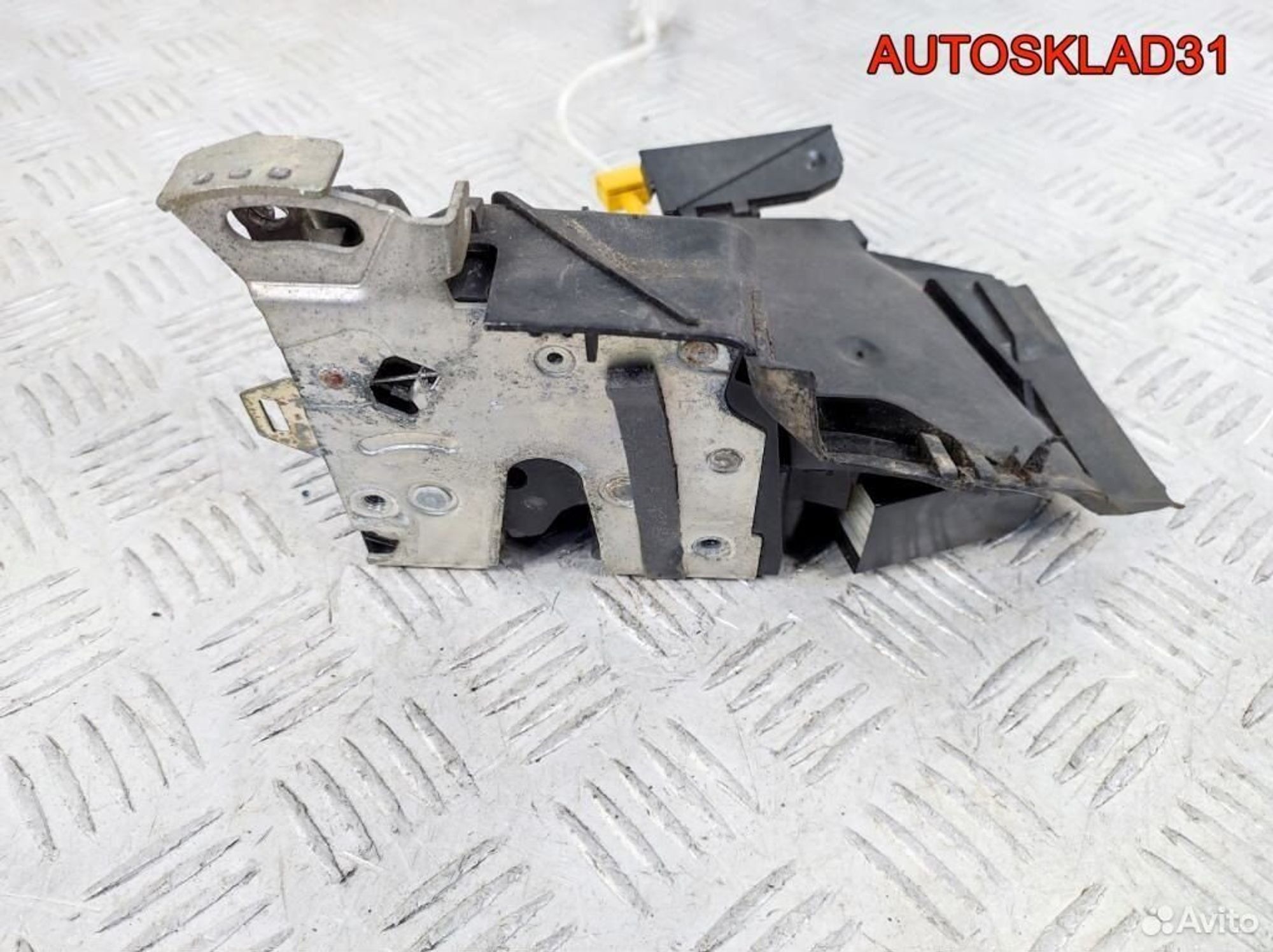 Замок двери передней левой BMW E39 51218235097, 2300 рублей, Дубовое