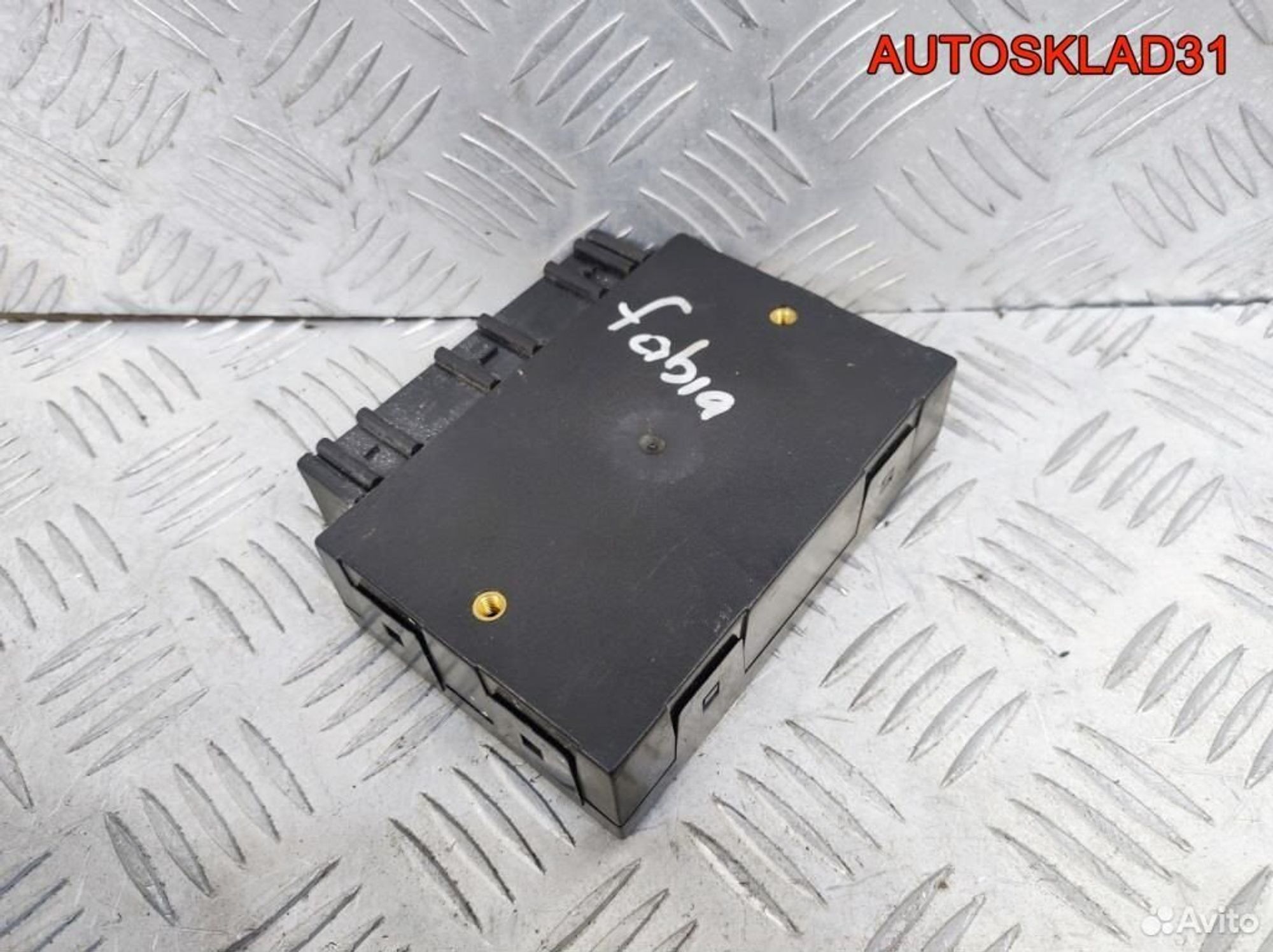 Блок комфорта Skoda Fabia 5J0959433A, 2900 рублей, Дубовое