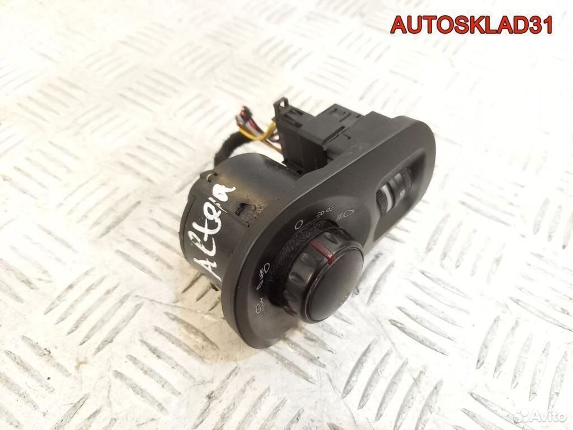 Переключатель света Seat Altea 5P0919094A, 2500 рублей, Дубовое