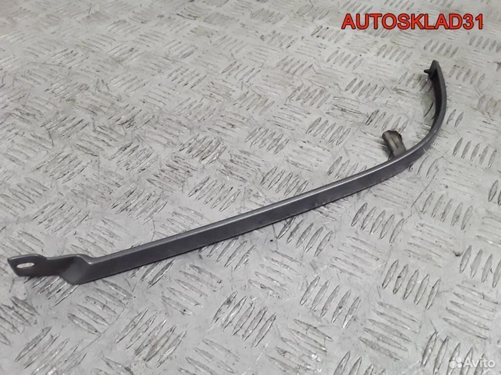 Планка под фару левая Audi 80 B4 8A0853207A, 1200 рублей, Дубовое