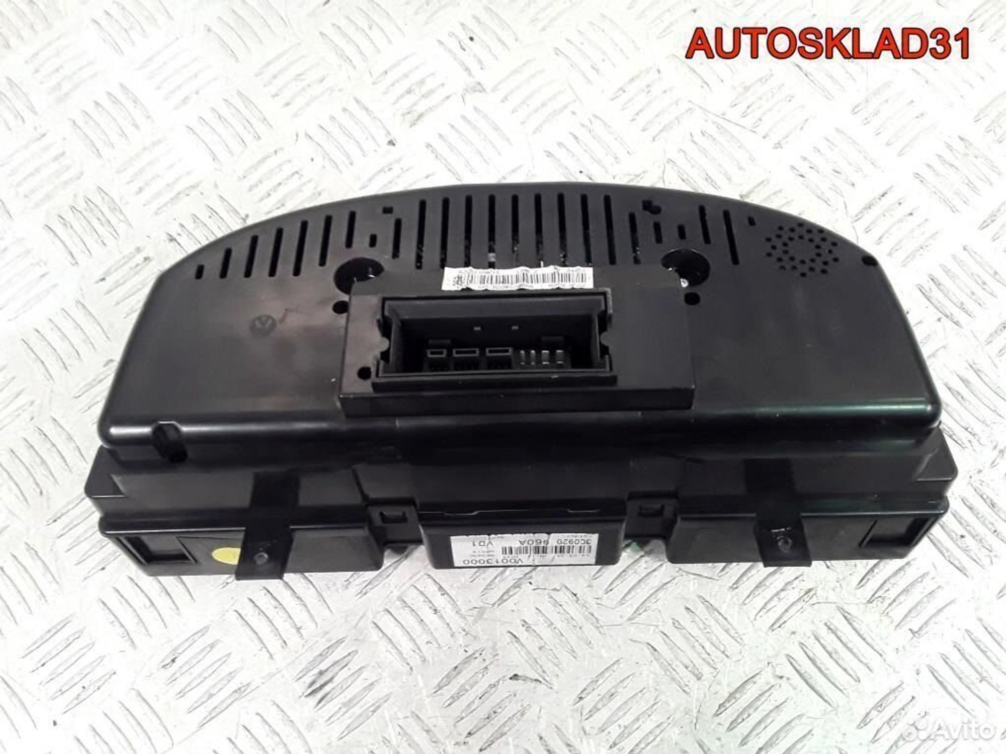 Панель приборов Volkswagen Passat B6 3C0920960A, 1200 рублей, Дубовое