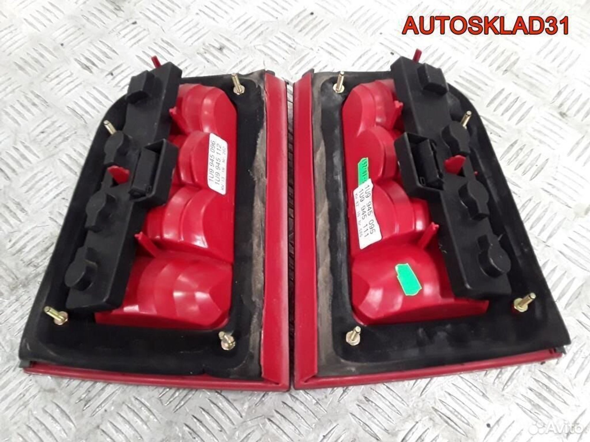 Фонарь задний Skoda Octavia A4 1U9945095 Универ, 2100 рублей, Дубовое