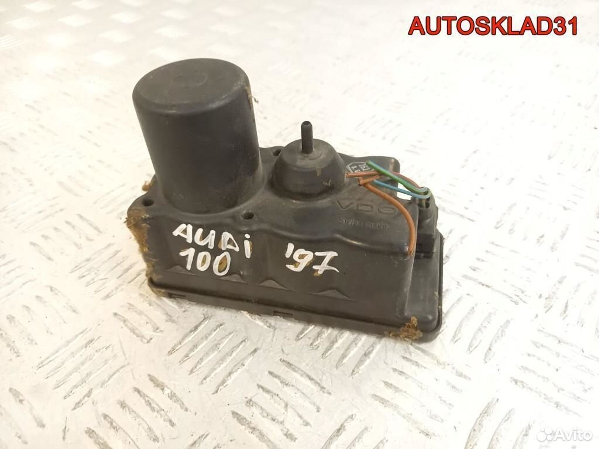 Вакуум центрального замка Audi 100 C3 443862257C, 2600 рублей, Дубовое