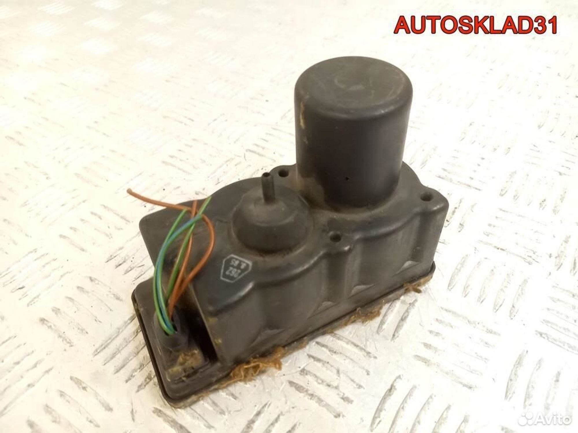 Вакуум центрального замка Audi 100 C3 443862257C, 2600 рублей, Дубовое