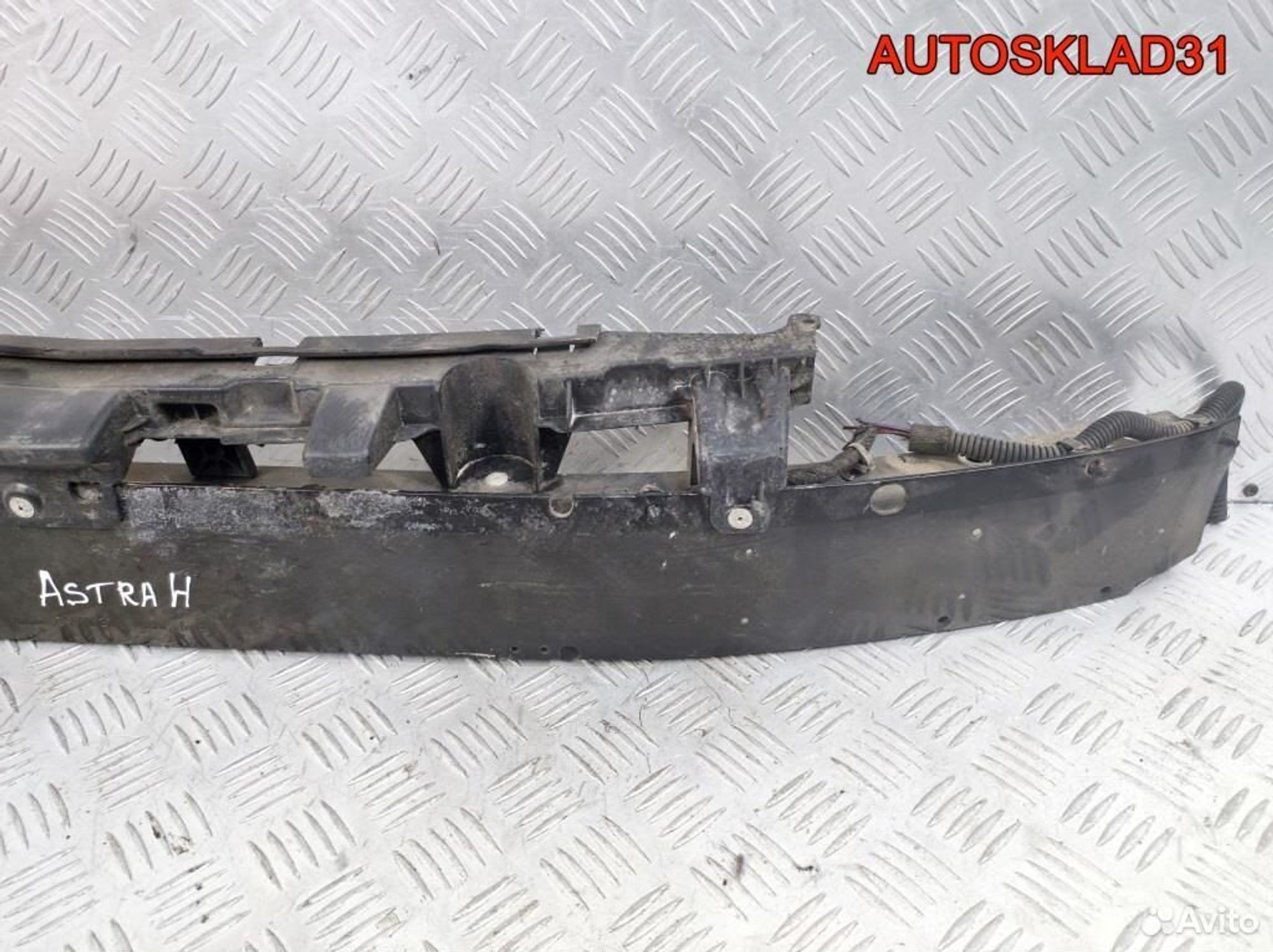 Усилитель переднего бампера Opel Astra H 24460537, 4100 рублей, Дубовое