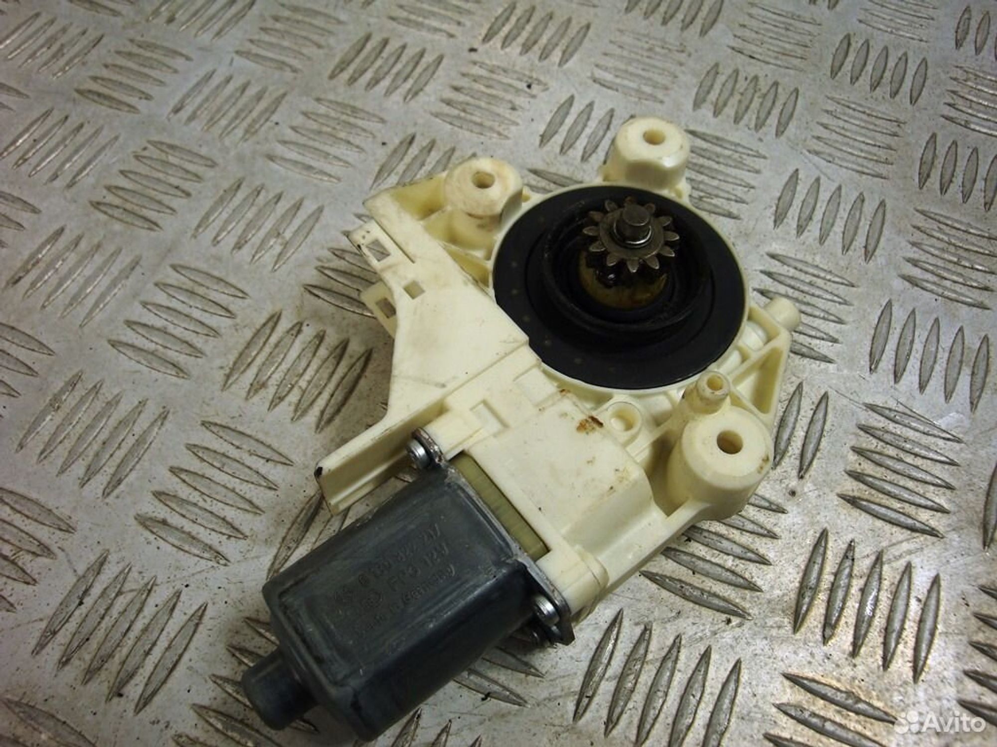 Моторчик стеклоподъёмника Ford Focus 2 0130822217, 1100 рублей, Дубовое