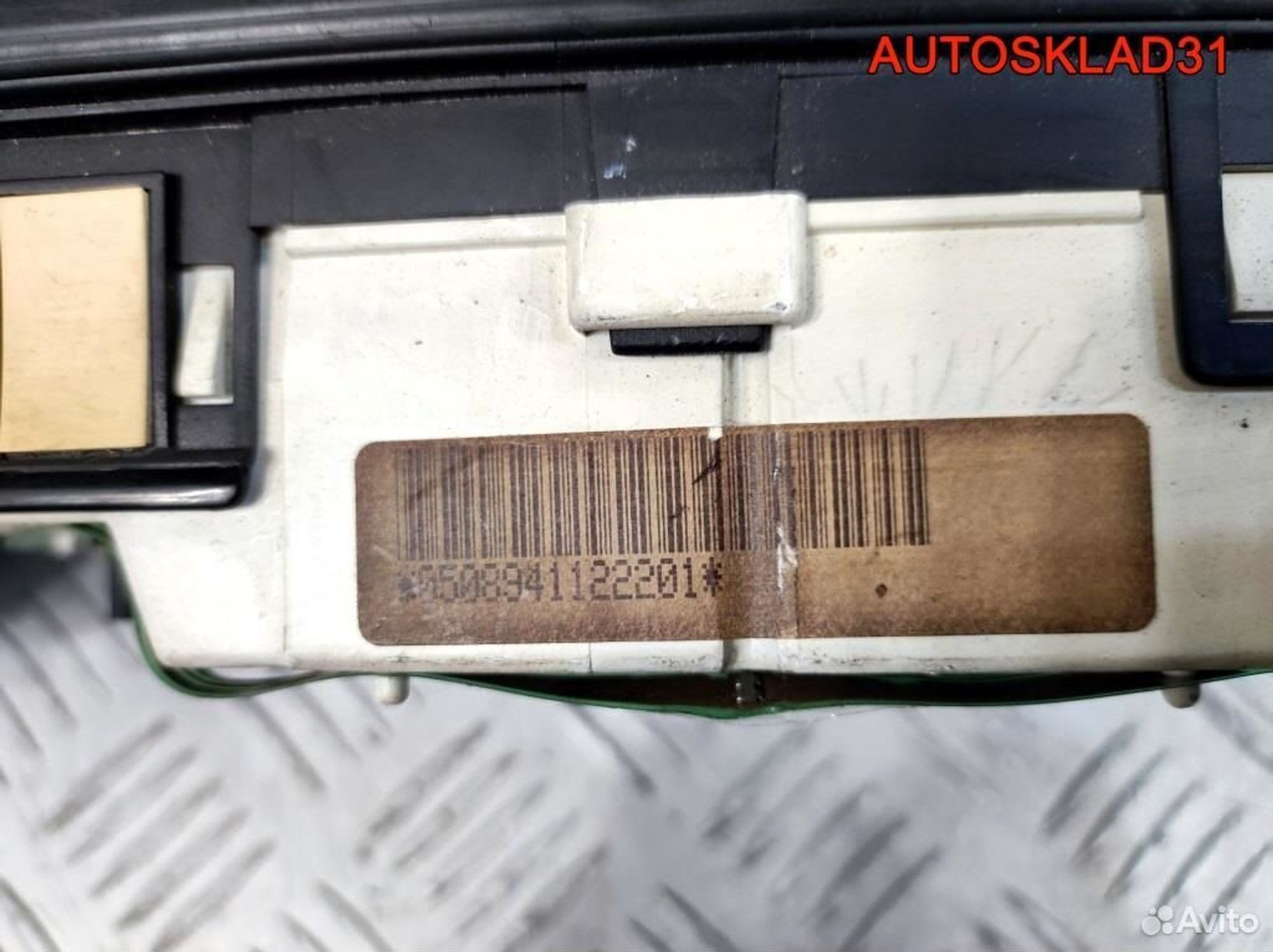 Панель приборов Opel Omega B 90457947 Бензин, 2100 рублей, Дубовое