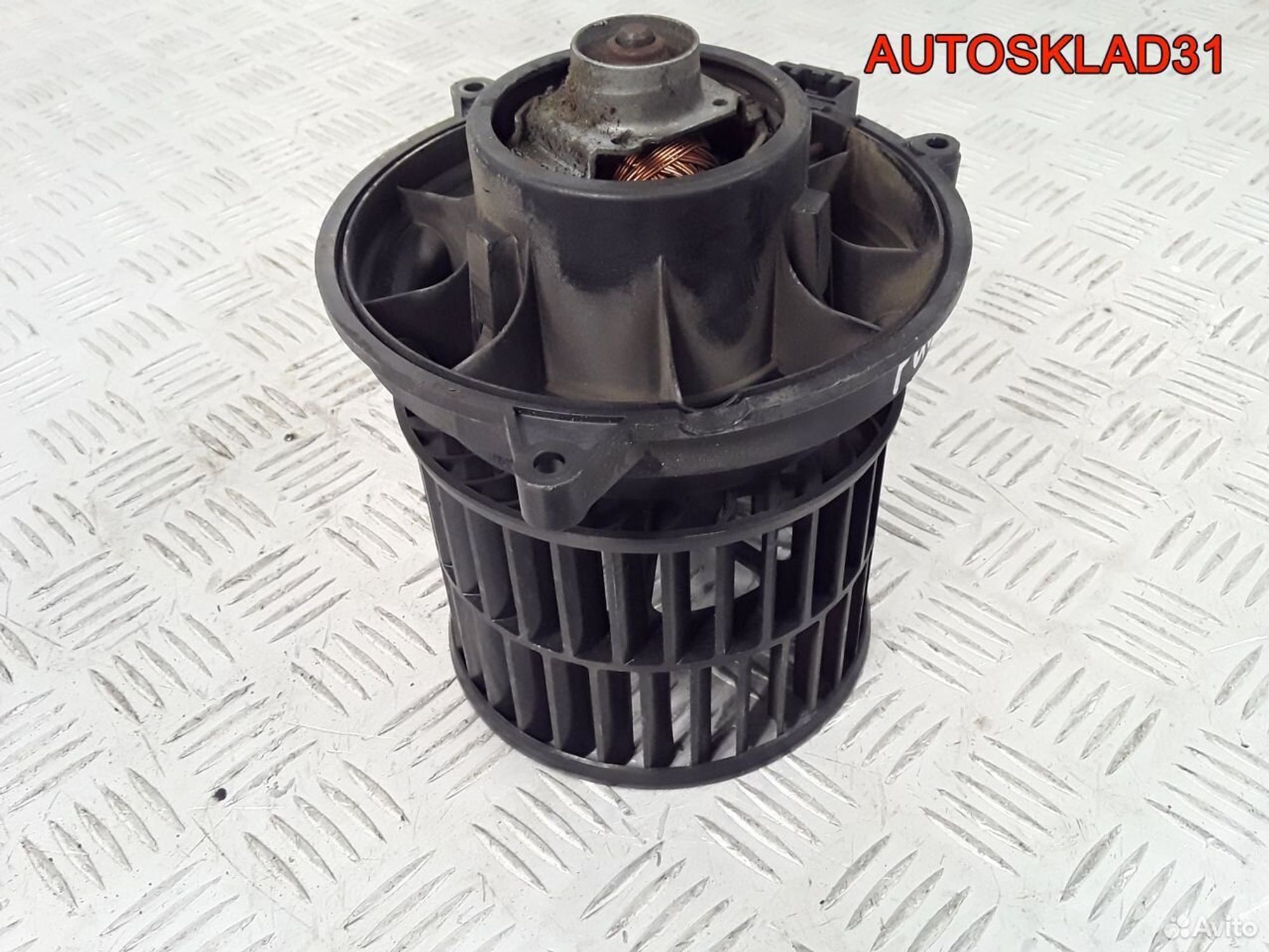 Моторчик печки бу на Форд Фьюжен 2s6h18456ad, 2900 рублей, Дубовое