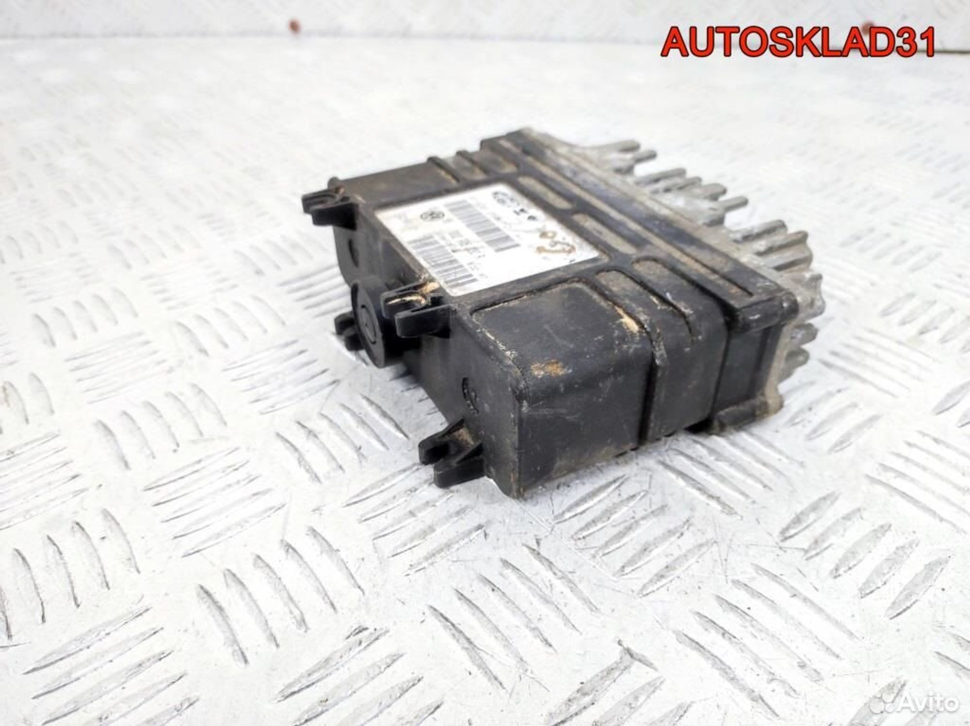 Блок эбу Vоlkswаgen Gоlf 3 1,6 AEE 032906030R, 1000 рублей, Дубовое