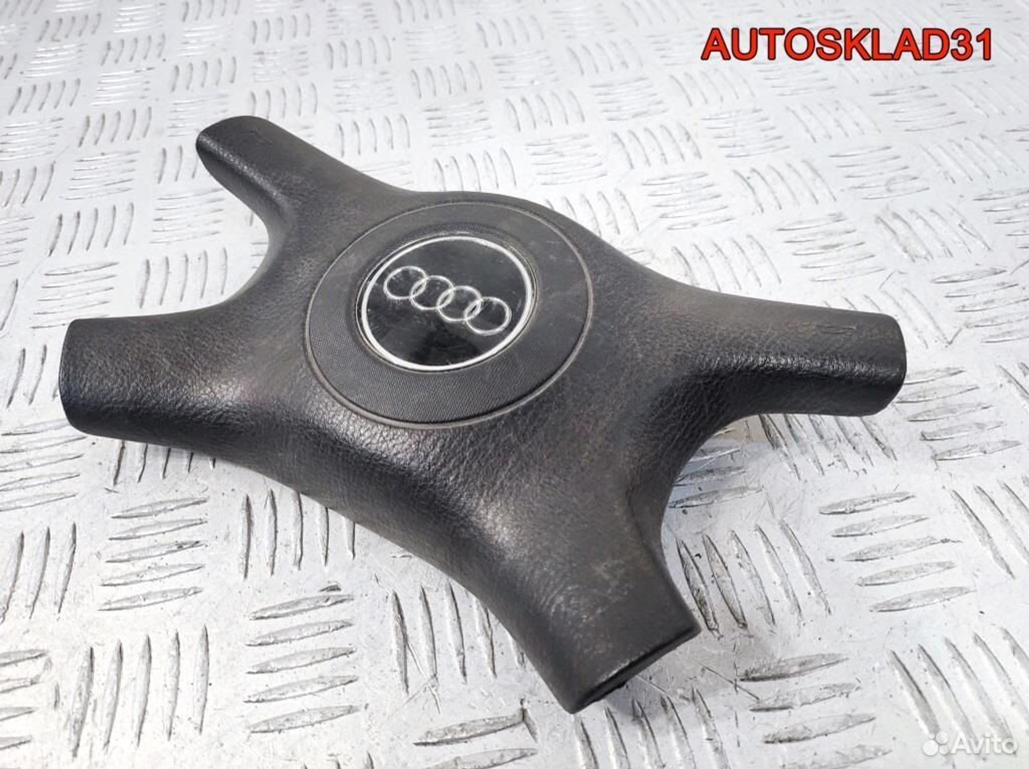 Накладка рулевого колеса Audi A6 C4 8A0951525B, 3600 рублей, Дубовое