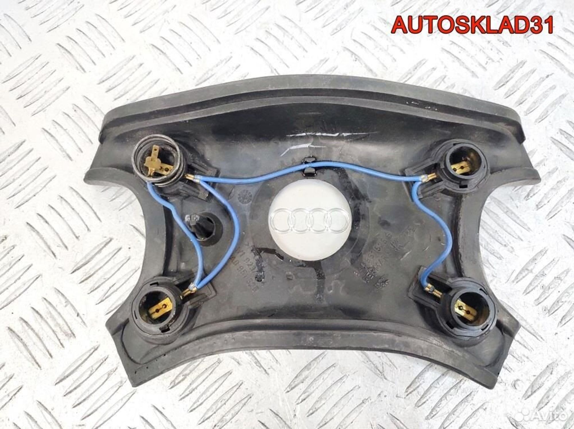 Накладка рулевого колеса Audi A6 C4 8A0951525B, 3600 рублей, Дубовое