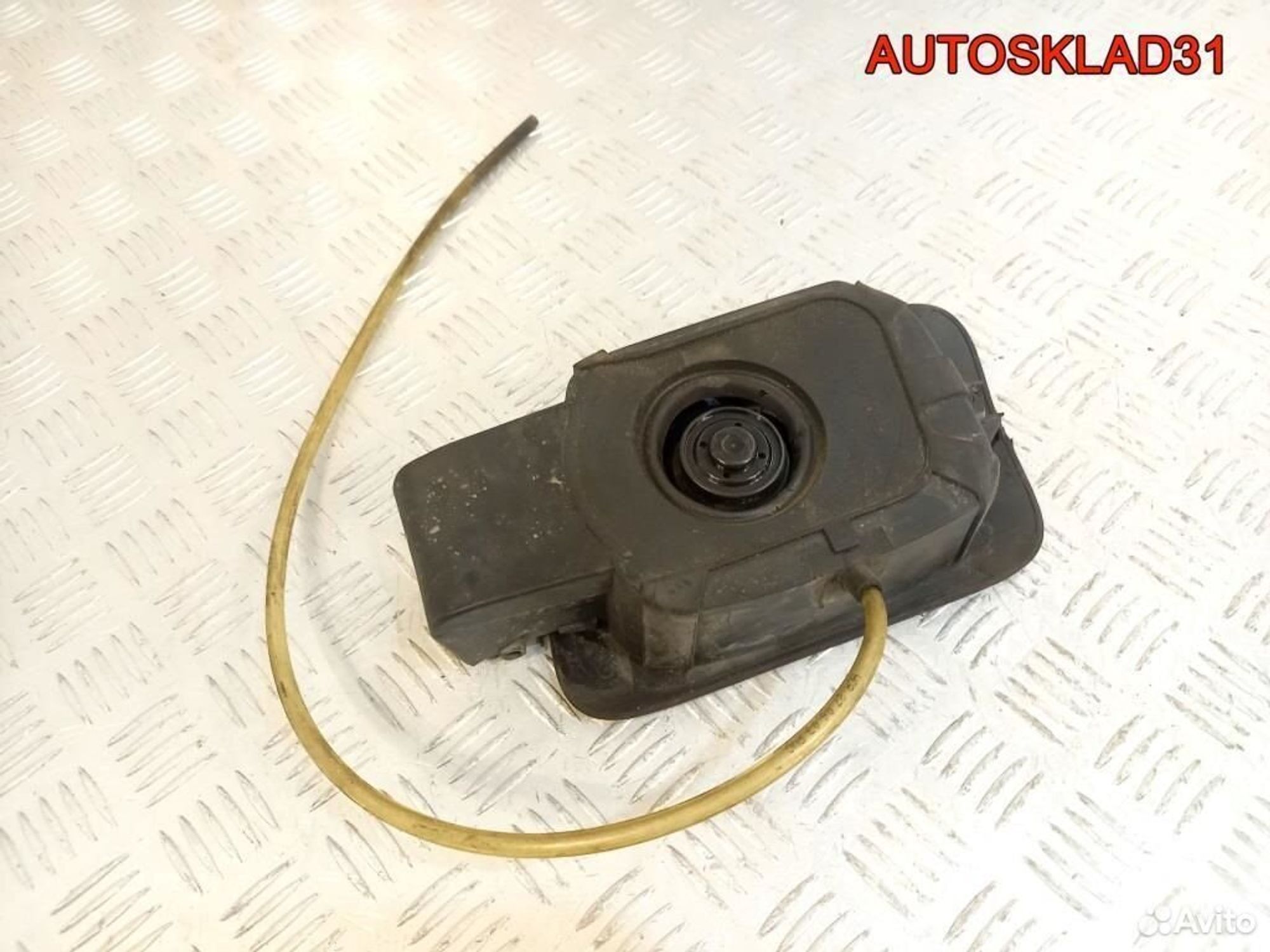 Лючок бензобака Audi A8 D3 4E0809857E, 2600 рублей, Дубовое