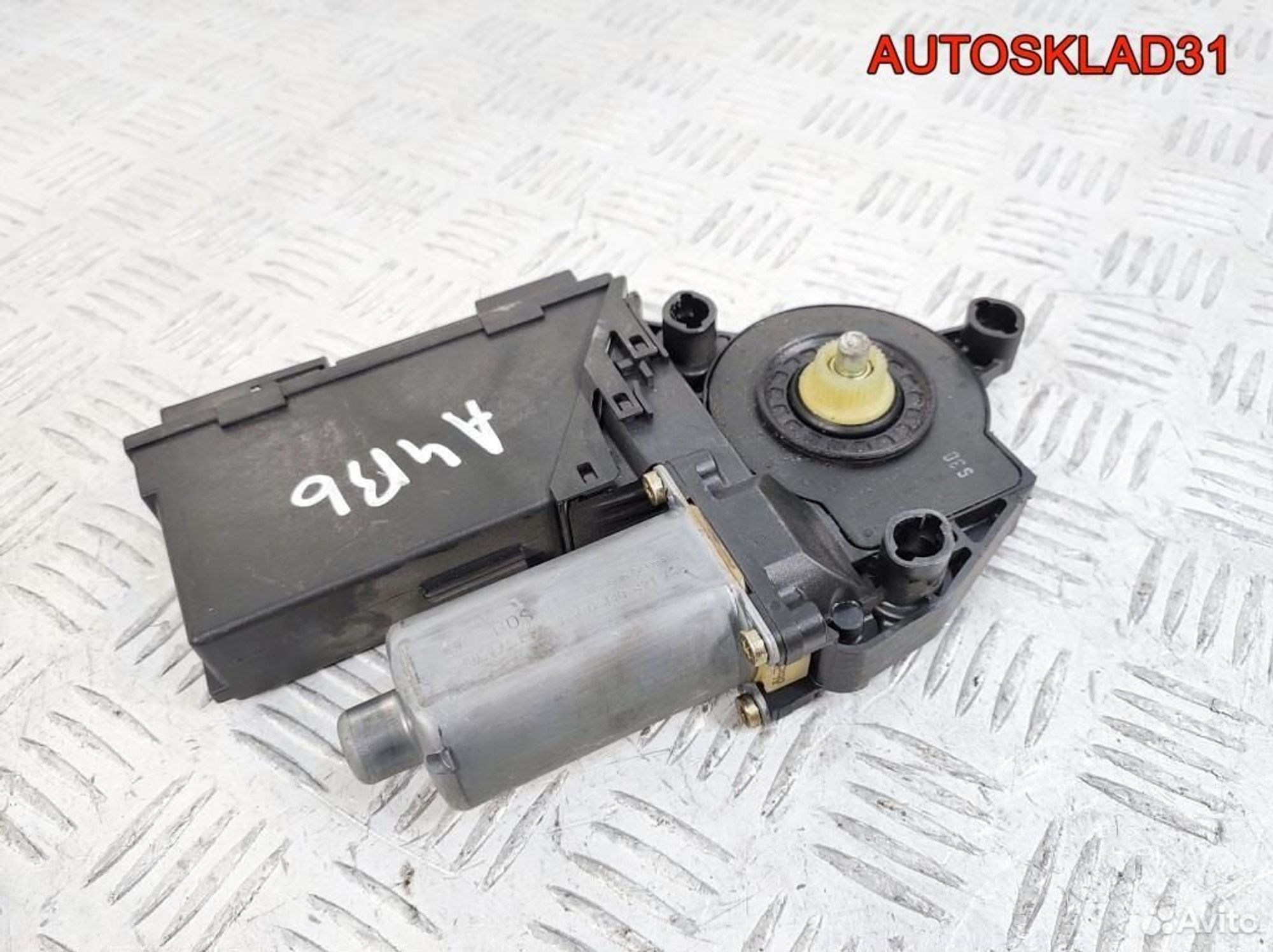 Моторчик стеклоподъемника левый Audi A4 B6, 1800 рублей, Дубовое