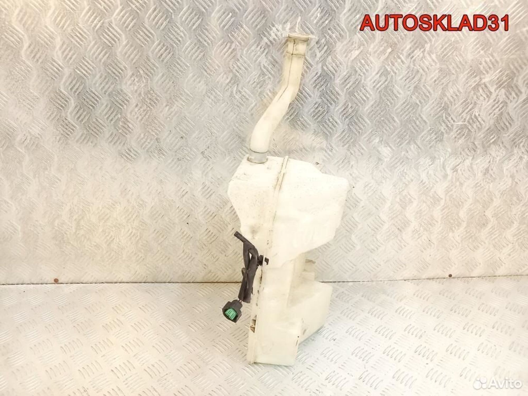 Бачок омывателя лобового стекла Mitsubishi Colt Z3, 1700 рублей, Дубовое