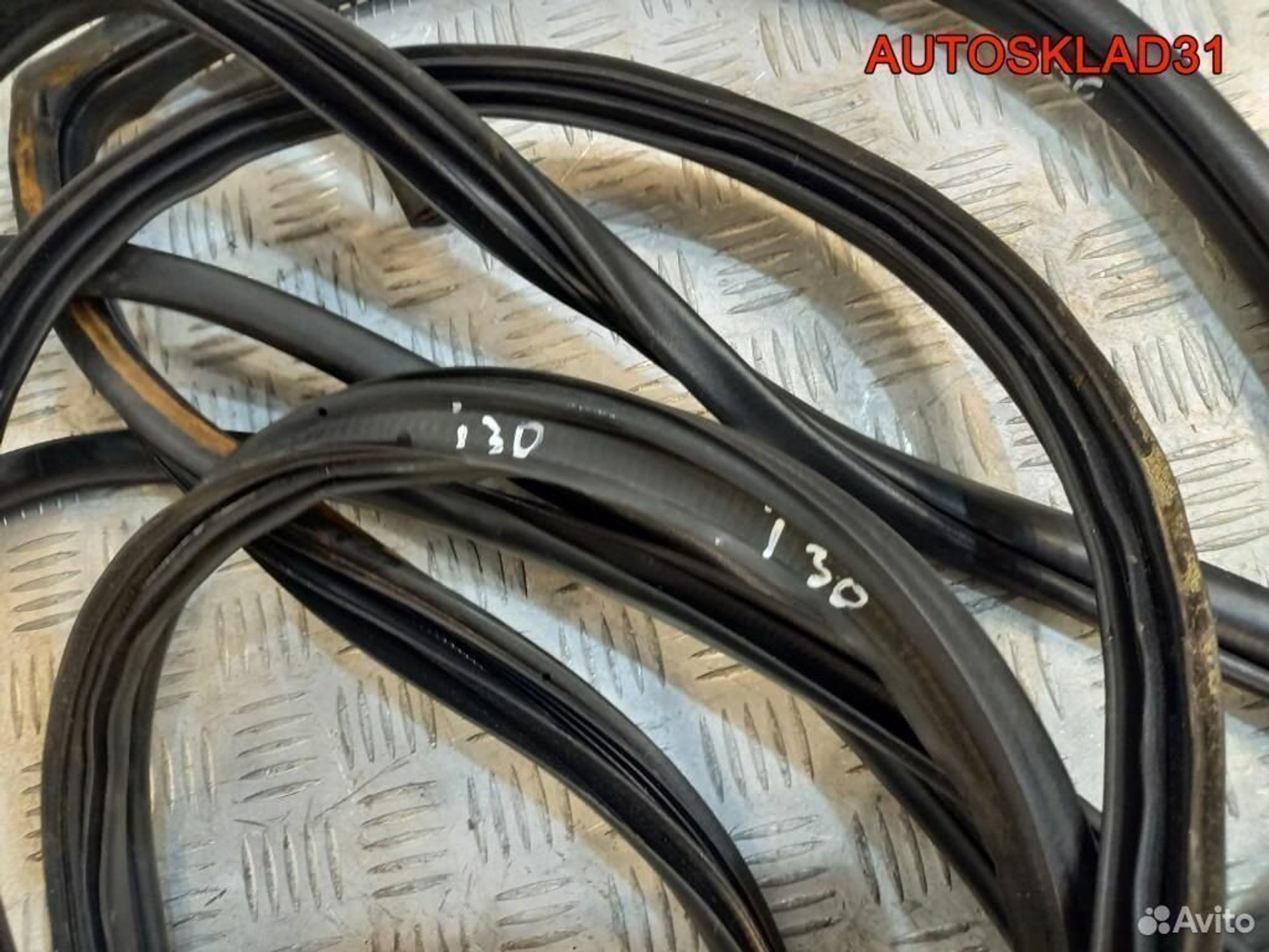 Уплотнитель дверей комплект Hyundai i30 Универсал, 4500 рублей, Дубовое