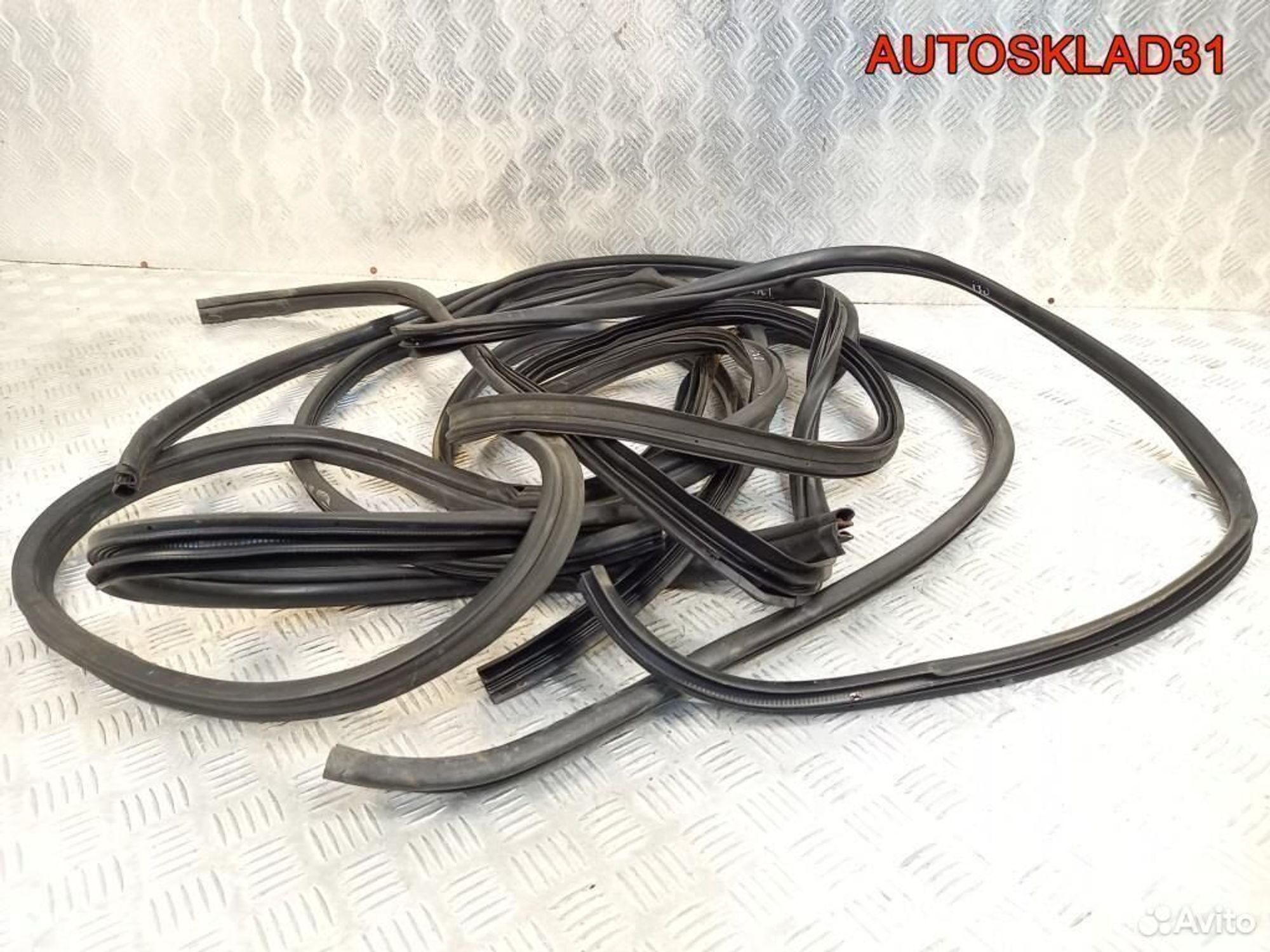 Уплотнитель дверей комплект Hyundai i30 Универсал, 4500 рублей, Дубовое