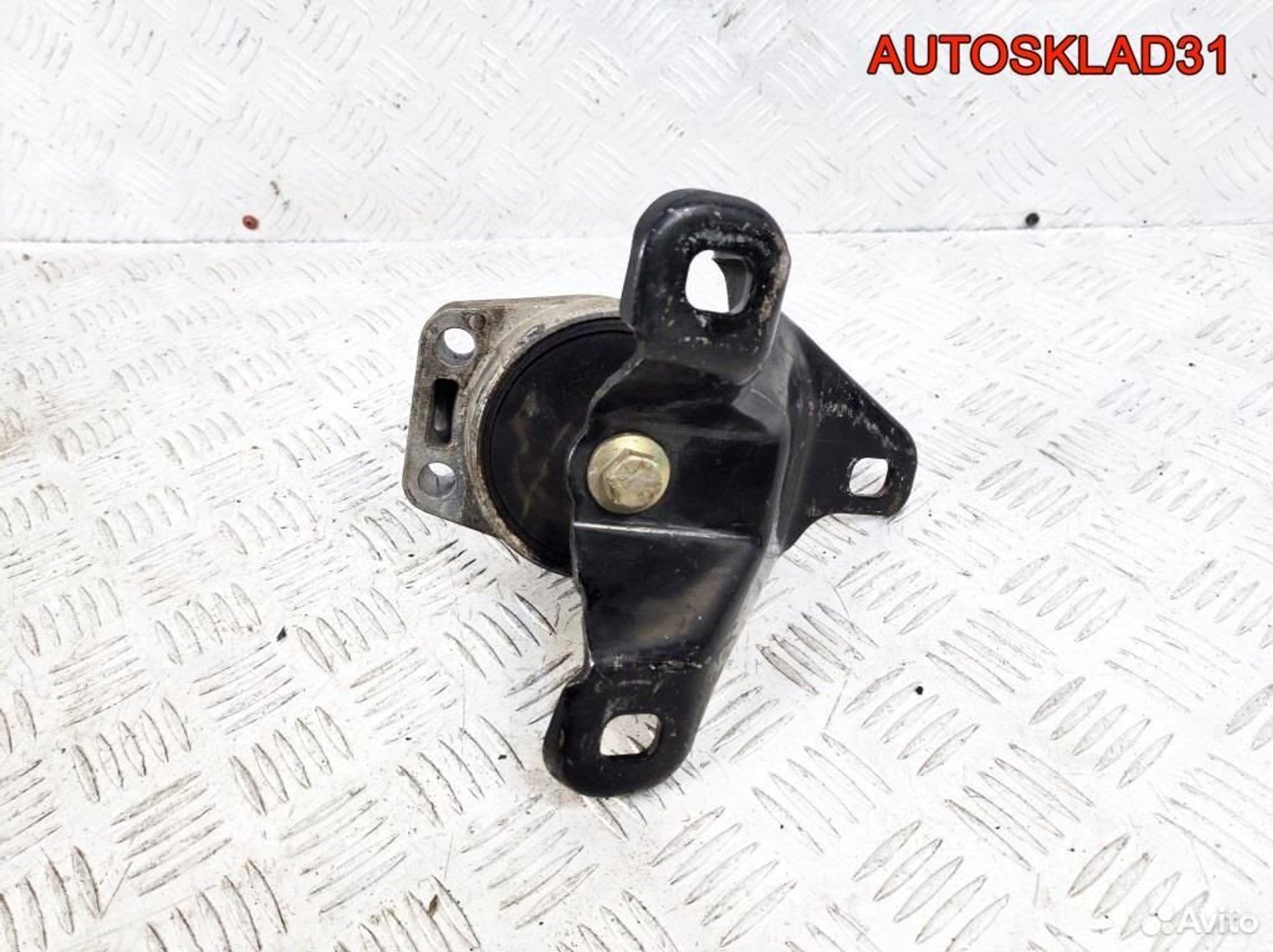 Опора двигателя правая Ford Mondeo 3 1S716F012GB, 2500 рублей, Дубовое