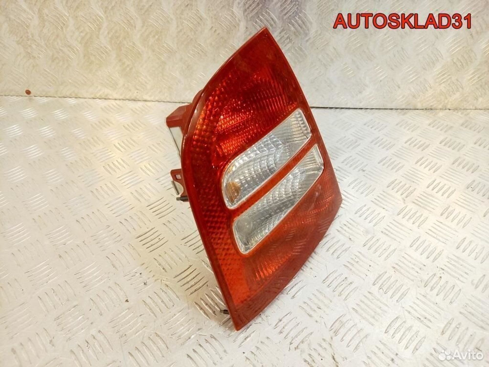 Фонарь задний левый Skoda Octavia 1U6945095 Седан, 2900 рублей, Дубовое