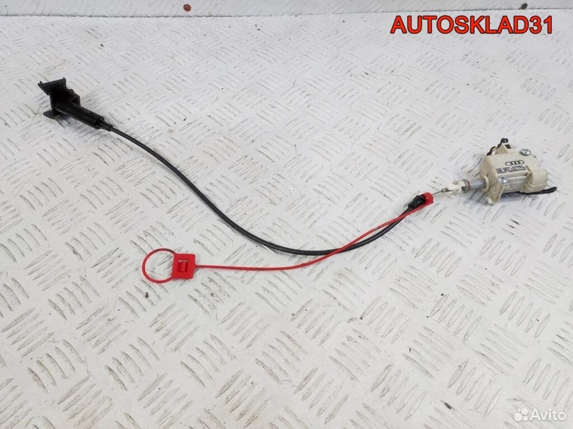 Трос лючка бензобака Audi A8 D3 4E0810899B, 1300 рублей, Дубовое