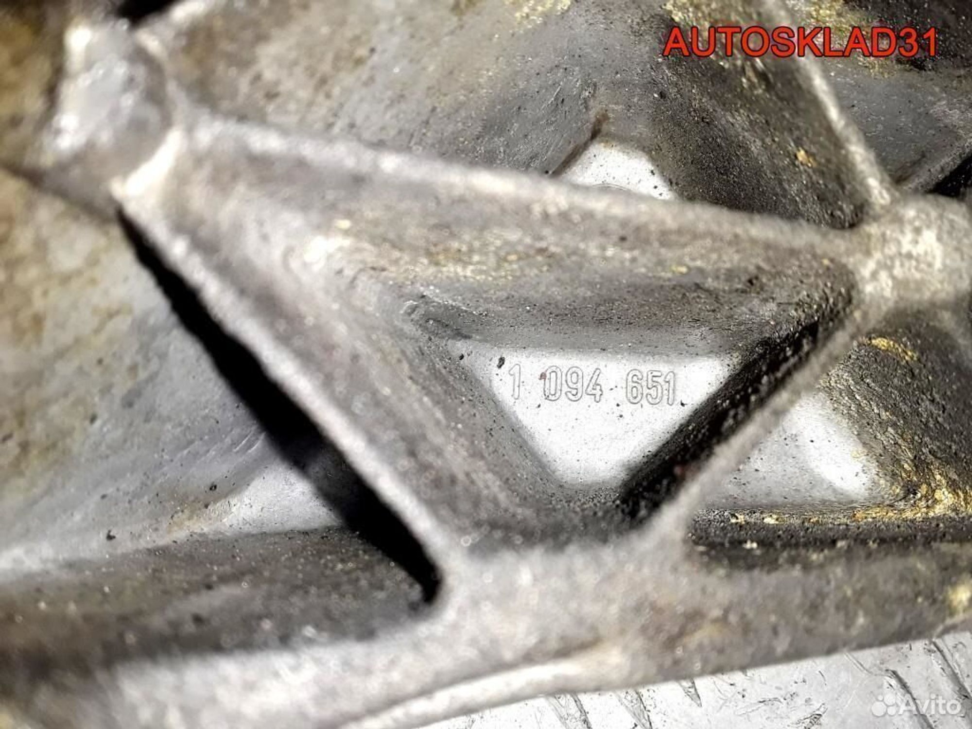 Кронштейн двигателя левый BMW E46 22111094651, 1200 рублей, Дубовое