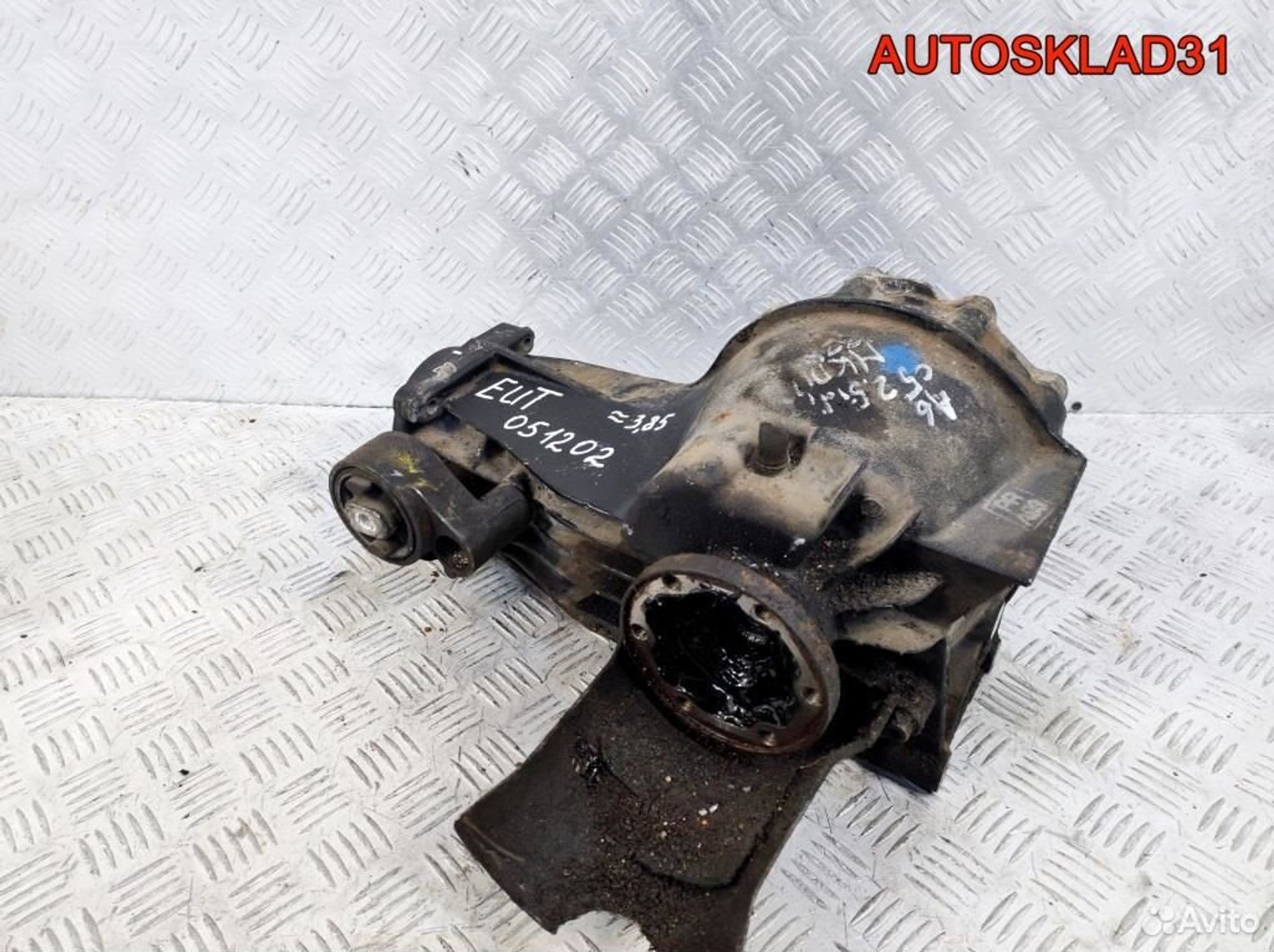 https://ycs.partsauto.market/partsauto-images/thmbs/edda01b21c13eaa6671738306aa09410/b60ddca0a0757b8772d4ffefe6e90593/79a06dfd94a28ce01e3d60a01d1c5f93.jpg
