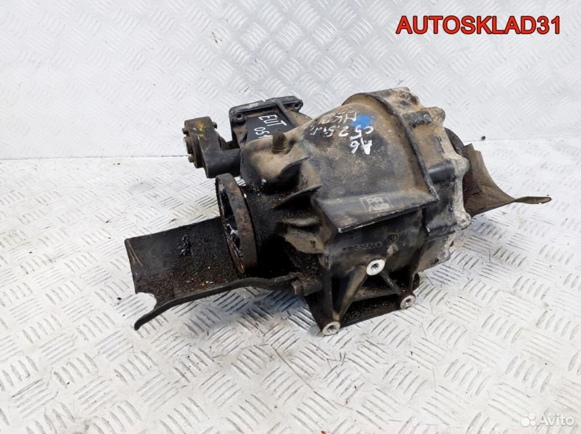 https://ycs.partsauto.market/partsauto-images/thmbs/edda01b21c13eaa6671738306aa09410/b60ddca0a0757b8772d4ffefe6e90593/c988aa35cf1b1c63d83e01211ef3d0f8.jpg